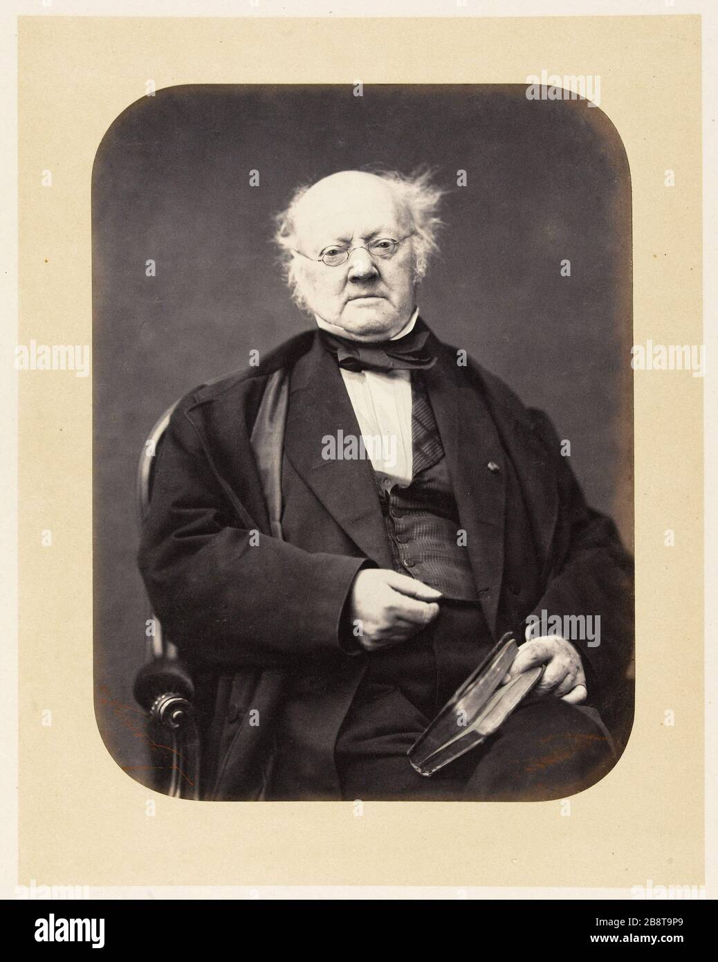 Album dei membri del Consiglio Comunale della città di Parigi e della Commissione dipartimentale Senna. Didot (Ambroise Firmin), (1790-1876). Album des membres du Conseil Municipal de la ville de Paris et Commission départementale de la Seine. "Ambroise Firmin Didot (1790-1876)". Photographie de Pierre Petit (1831-1909). Papier salé viré à l'Or. 1864. Parigi, musée Carnavalet. Foto Stock