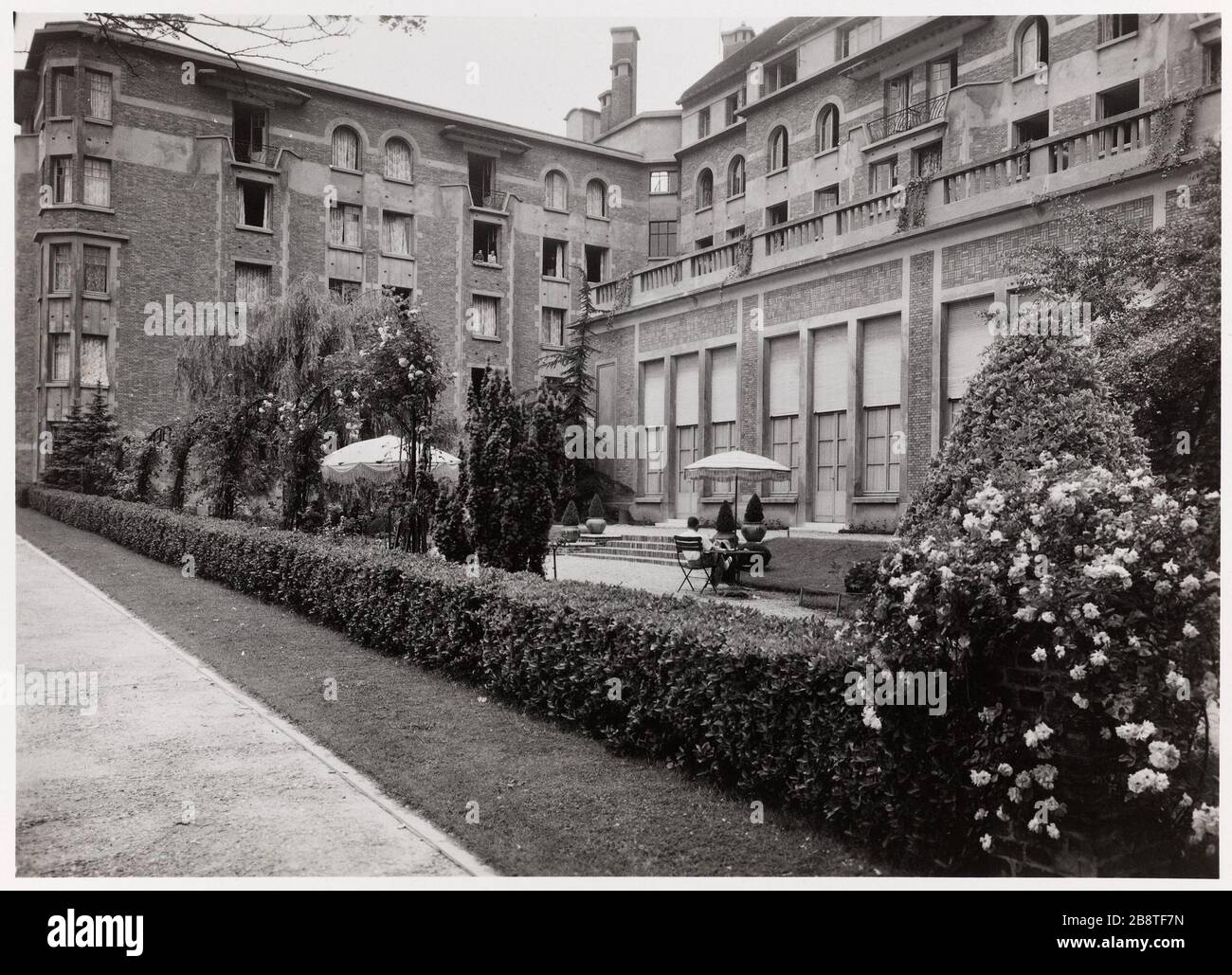 University City / Fondazione USA. FONDAZIONE US, Cité Internationale Universitaire de Paris, 14 ° distretto Maison internationale dédiée aux résidents de la Cité internationale universitaire de Paris (XIVème arr.). Fondation des Etats-Unis. Photographie d'Edouard Fiorillo. Tigre au gélatino-bromure d'argent. Après 1930. Parigi, musée Carnavalet. Foto Stock