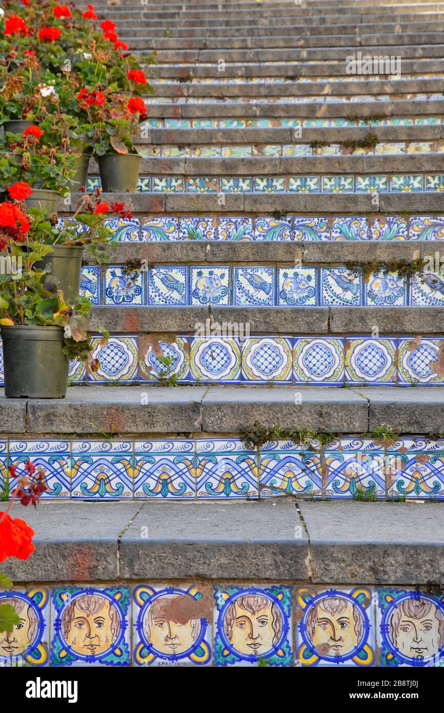 Decorazione artistica della scalinata di Caltagirone, città della Sicilia in Italia Foto Stock