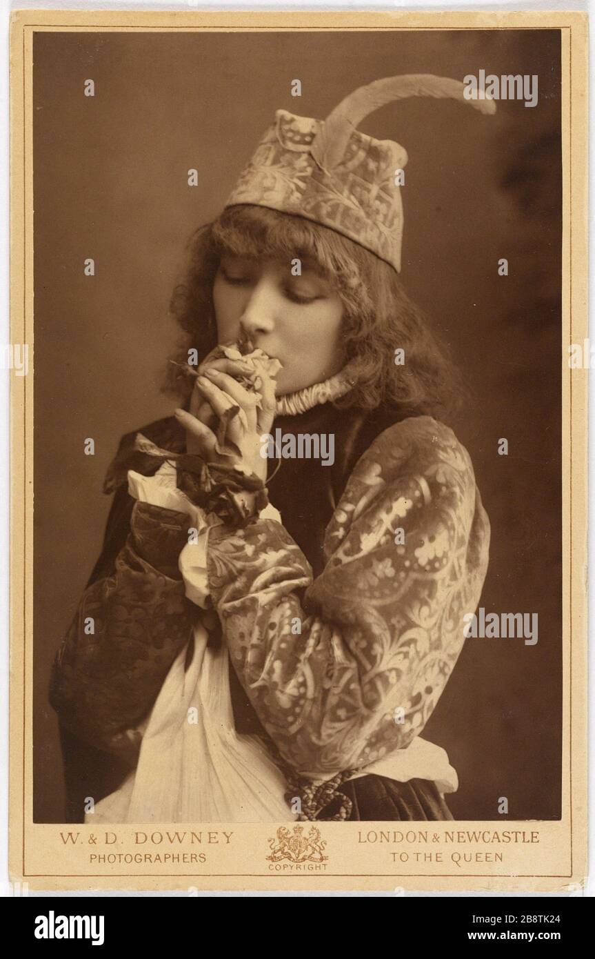 Ritratto di Sarah Bernhardt, attrice 'arah Bernardt, attrice'. Photographie de William Downey (1829-1915). Tirage sur papier albuminé. Parigi, musée Carnavalet. Foto Stock