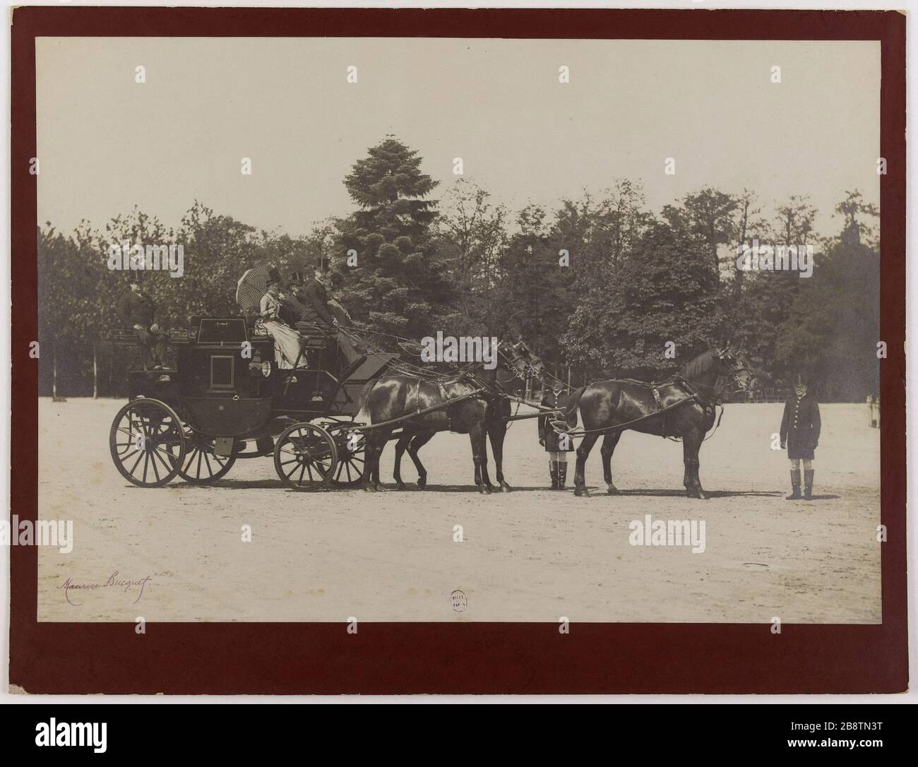 attacco a cavallo dopo il 1870. Attelage à chevaux. Photographie de Maurice Bucquet (1860-1921). Tirage sur papier albuminé. Après 1870. Parigi, musée Carnavalet. Foto Stock