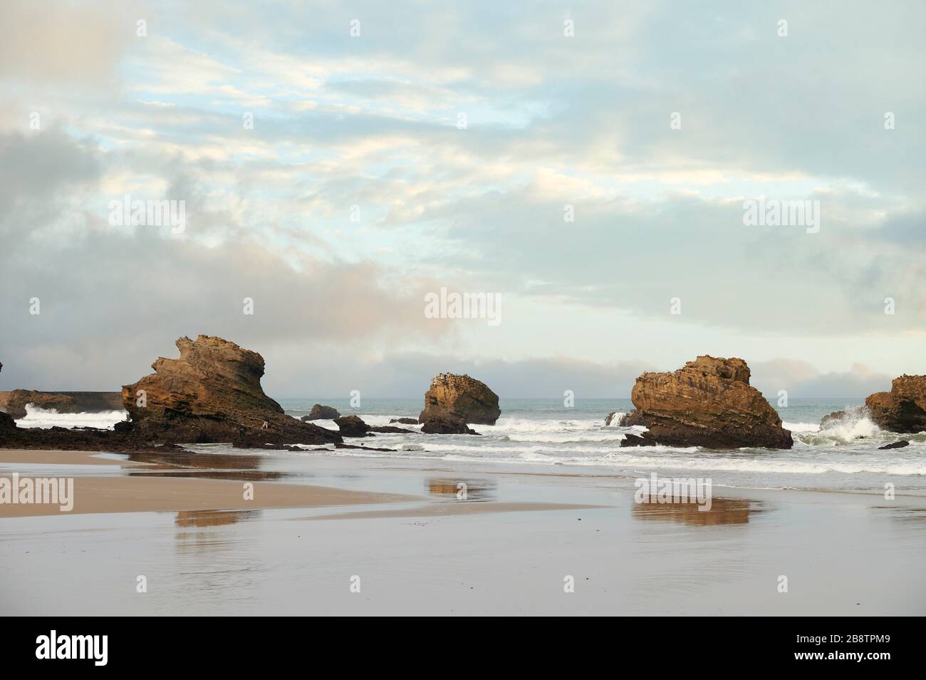 La spiaggia Grande Plage di Biarritz, Paesi Baschi, Francia meridionale, Francia, Europa Foto Stock