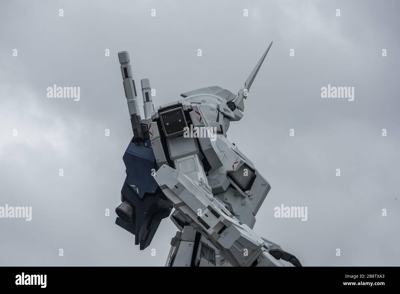 Odaiba, Tokyo/Giappone - 21 maggio 2019 : UNICON GUNDAM SCALA 1:1 modello di RX-0 Mobile Suit statua a Diver City Foto Stock