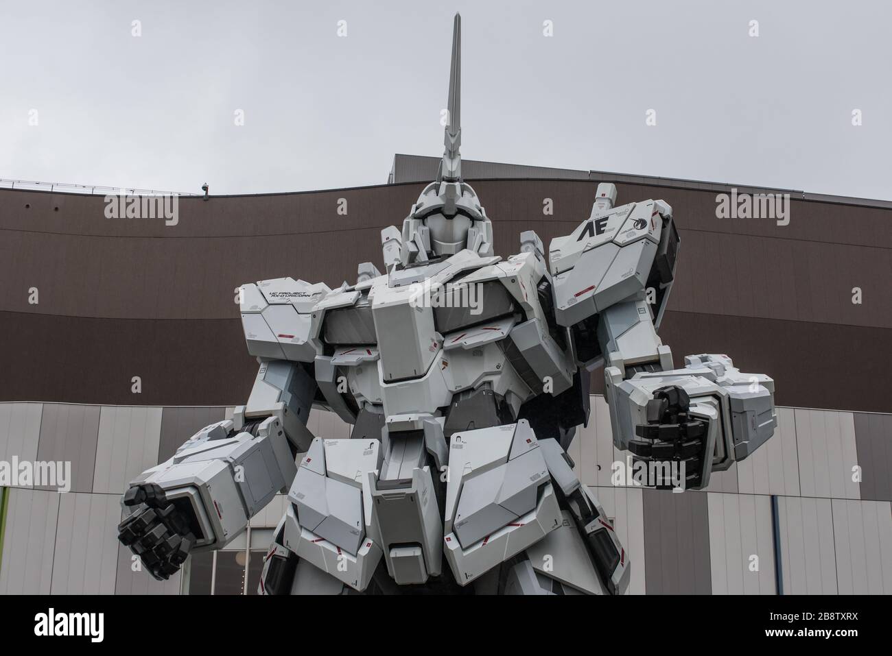 Odaiba, Tokyo/Giappone - 21 maggio 2019 : UNICON GUNDAM SCALA 1:1 modello di RX-0 Mobile Suit statua a Diver City Foto Stock