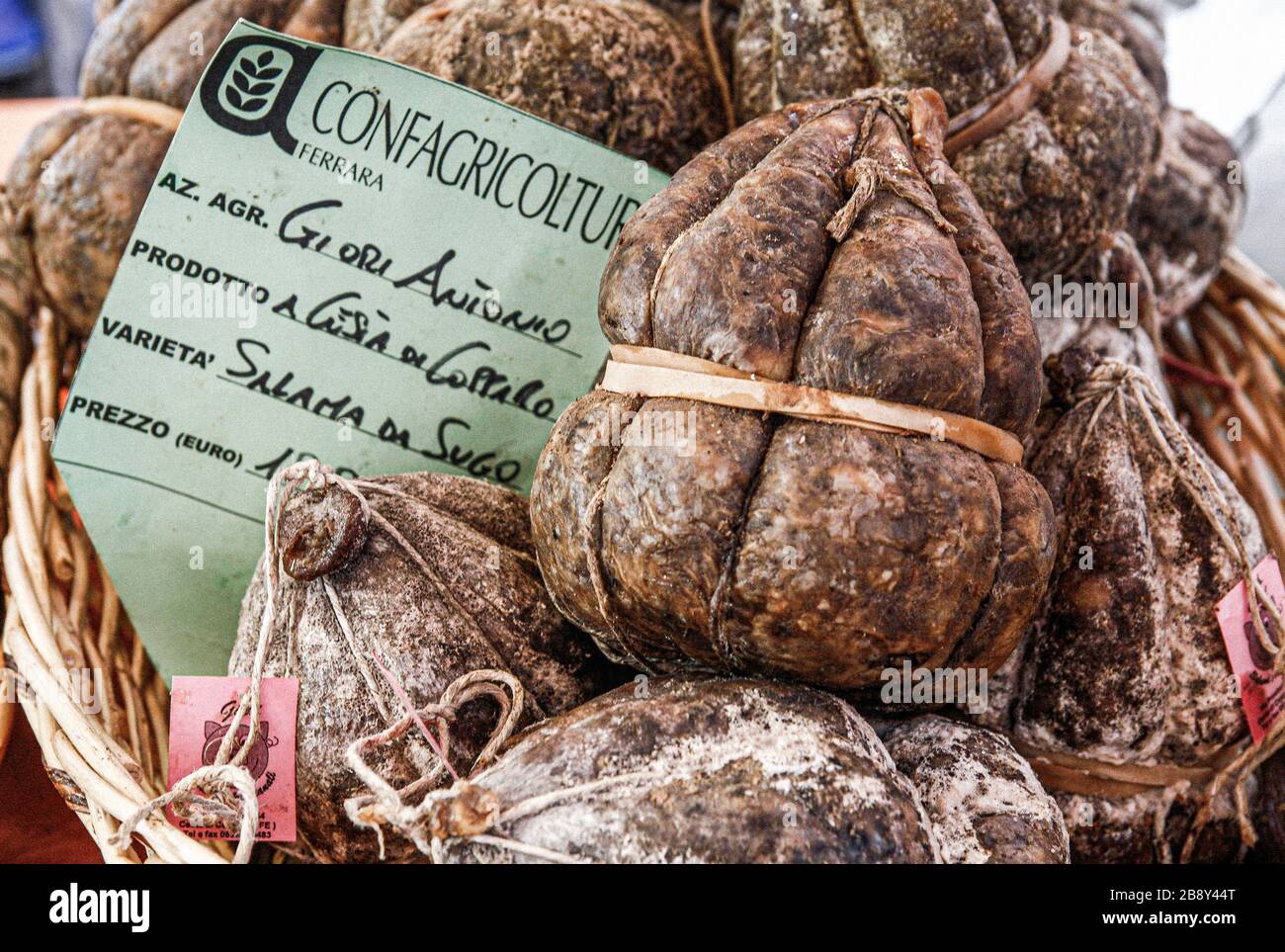 Italia Emilia Romagna Ferrara - Salama da sugo Foto Stock
