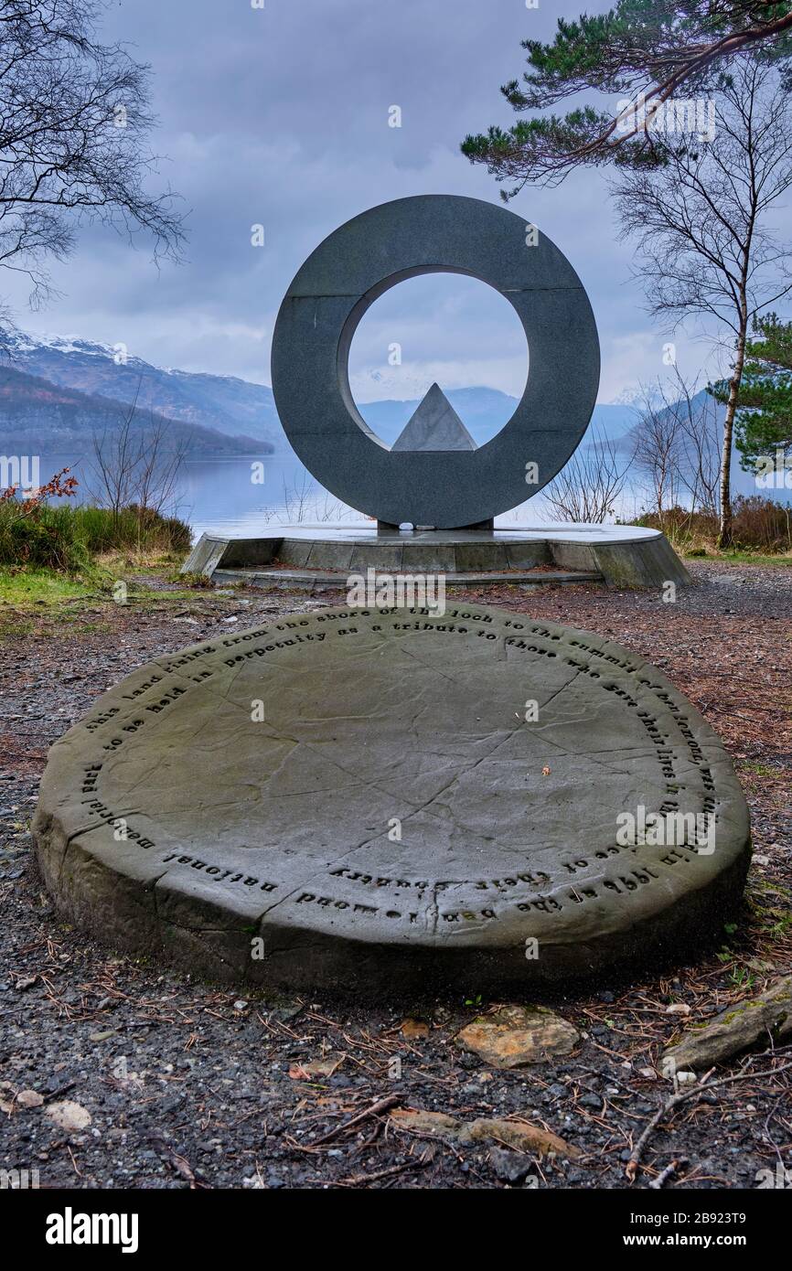 Loch Lomond e Trossachs National Park Memorial, Rowardennan, Loch Lomond, Scozia Foto Stock