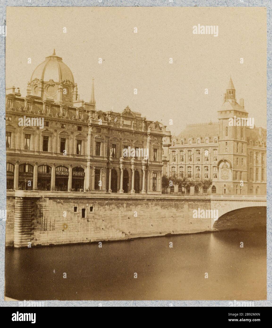 Torre dell'Orologio e l'attuale Registro del Tribunale commerciale, 4 ° arrondissement, Parigi Tour de l'Horloge et l'actuel Greffe du Tribunal de commerce. Parigi (IVème arr.). Anonima fotographie. Tirage sur papier albuminé. Parigi, musée Carnavalet. Parigi, musée Carnavalet. Foto Stock