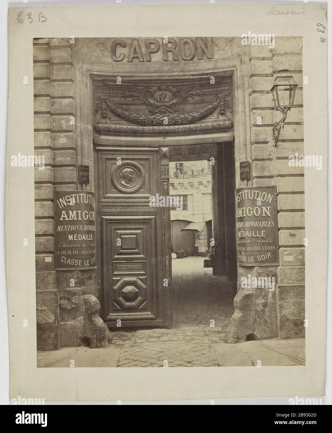 Hotel Beauvais, Via François-Miron, 4 ° distretto, Parigi le Marais. Hôtel de Beauvais, 68 rue François-Miron, Parigi (IVème arr.). Anonima fotographie. Tirage sur papier albuminé. Parigi, musée Carnavalet. Foto Stock