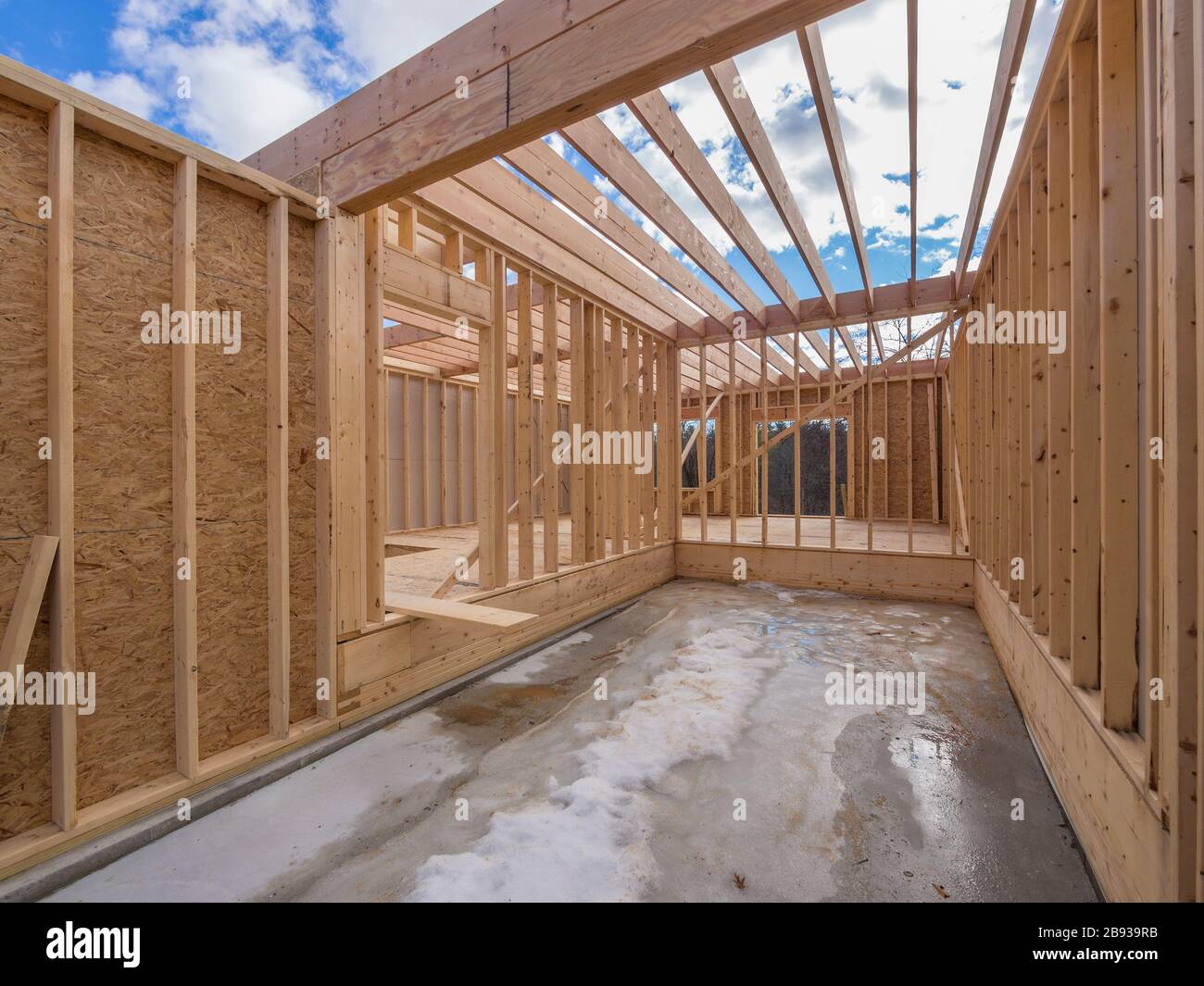 Casa di nuova costruzione di framing Foto Stock