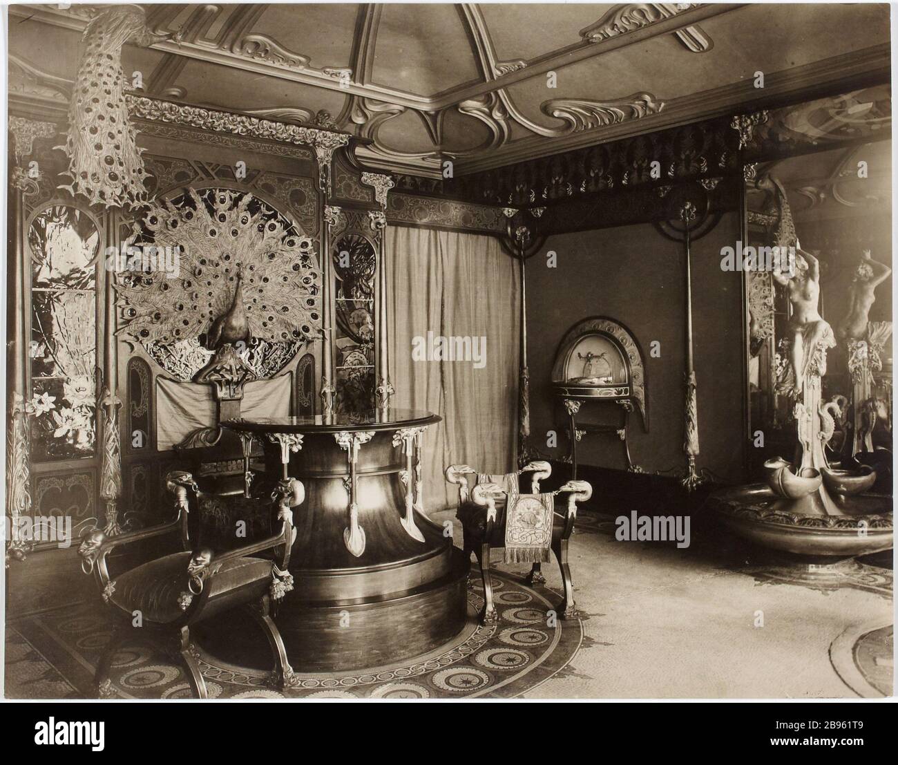 All'interno del gioielliere Georges Fouquet negozio, 6 rue Royale, attuale 8 ° arrondissement, Parigi. (1900-1922) Foto Stock