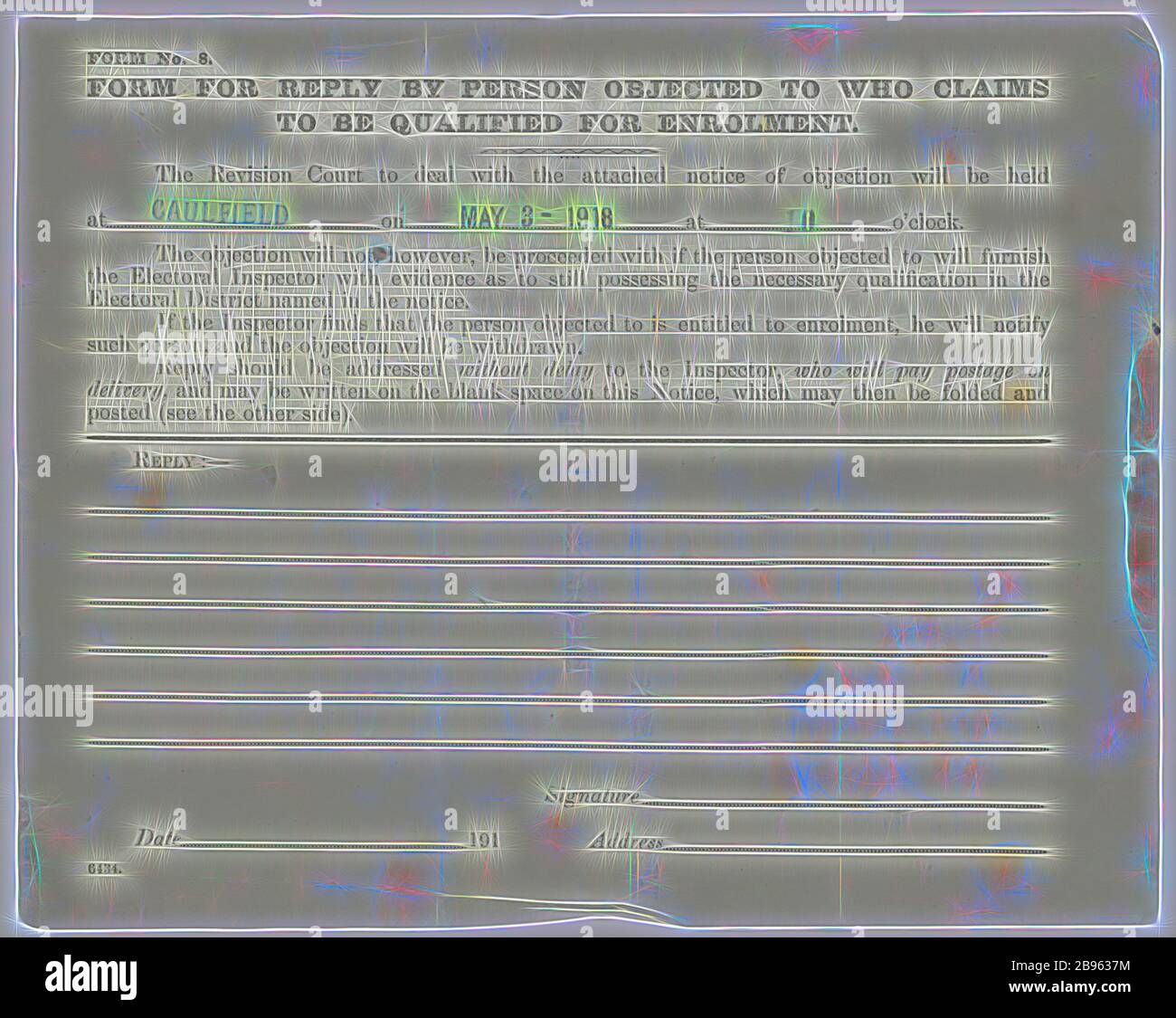 Modulo - Risposta per persona che si dichiara qualificata per l'iscrizione, 1918, modulo 8 per risposta per persona in risposta ad un'obiezione alla loro iscrizione. Dai documenti di Annie Kemp, vedova del soldato della prima guerra mondiale, il 21 settembre 1917, il privato Albert Kemp, ucciso in azione nella prima guerra mondiale. Il formulario informa che il 3 maggio 1918 si terrà a Caulfield un "Tribunale di revisione per trattare l'allegato avviso di opposizione". Aggiunge che l'obiezione non sarà proceduta, Reimagined da Gibon, disegno di caldo allegro incandescente di luminosità e di radianza di raggi di luce. Arte classica reinventata con un moderno Foto Stock