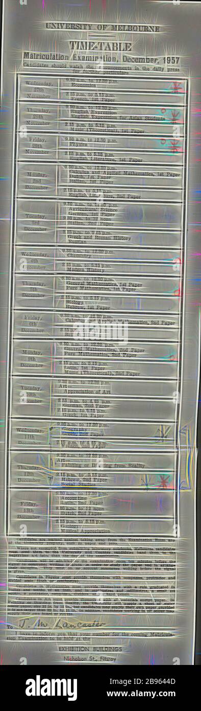 Calendario - Università di Melbourne, esame di Matriculation, dicembre 1957, calendario degli esami di Matriculation dell'Università di Melbourne, dicembre 1957. Questo calendario è stato rilasciato a JM Lancaster, e lo ha informato che i suoi esami si dovevano tenere presso gli edifici fieristici di Fitzroy. Tra i soggetti in esame si annessa economia, espressione inglese, storia moderna e britannica e matematica. Molte lingue (ad esempio olandese, tedesco, greco e latino) sono state esaminate con entrambe, Reimagined by Gibon, design di calda allegra luce di luminosità e di irradiazione di raggi di luce. Arte classica reinventata con un mod Foto Stock