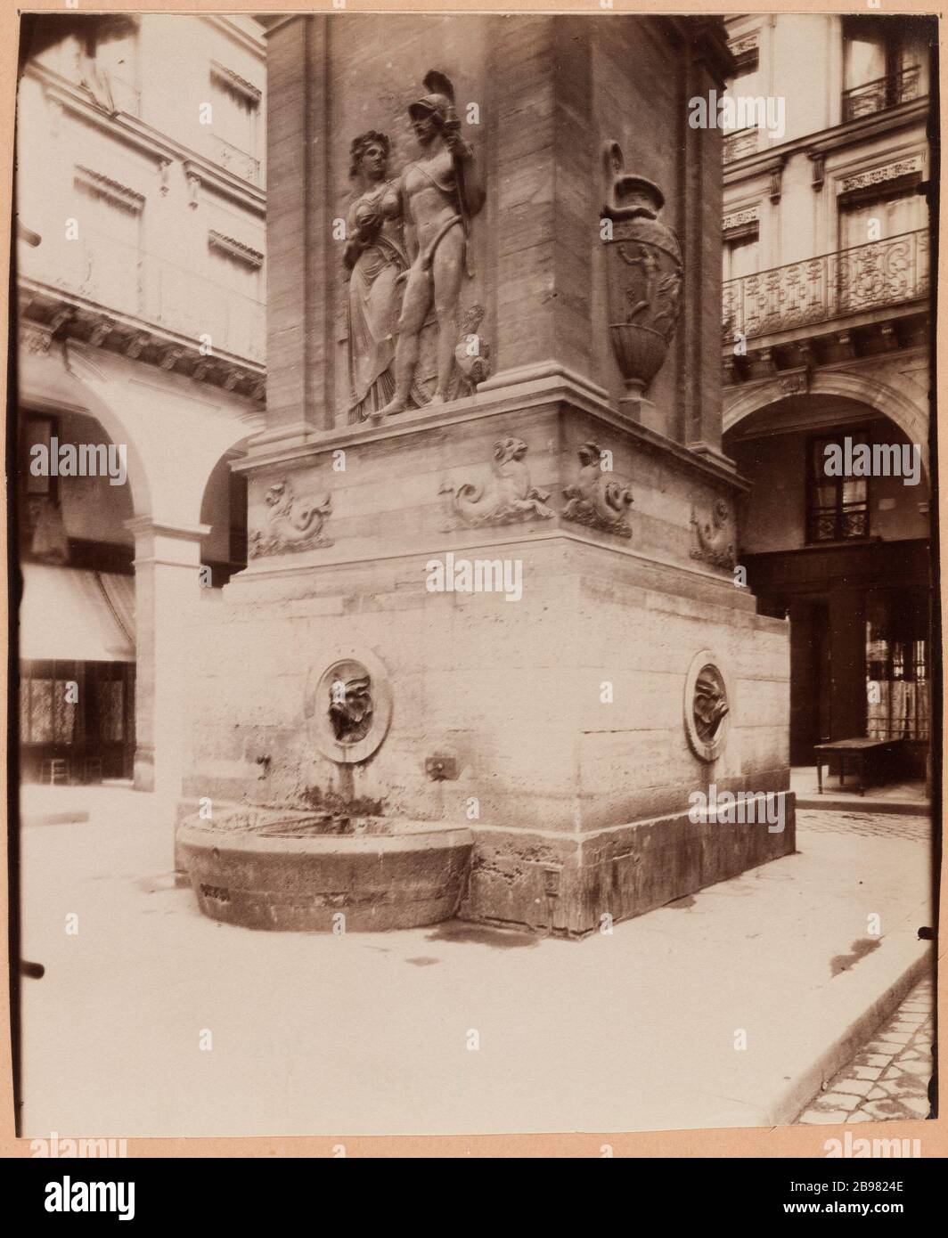 Fontaine marzo / fontana Gros Caillou [detto], 7 ° arrondissement, Parigi. Atget, Eugène (Jean Eugène Auguste Atget, dit). "Fontaine de Mars / fontaine du Gros Caillou [dite], 7° arrondissement, Parigi". Tirage papier albuminé. Parigi, musée Carnavalet. Foto Stock