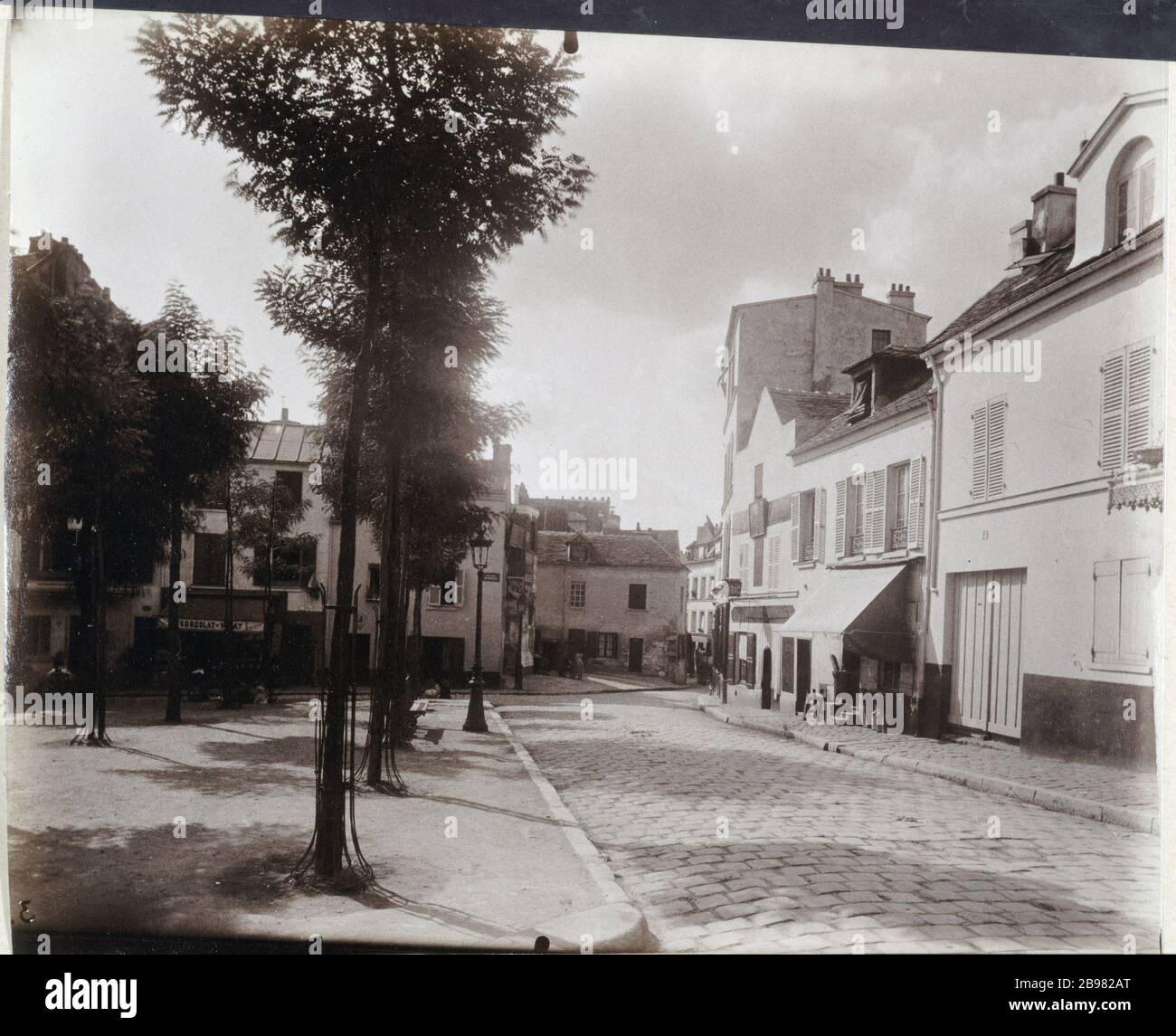 MONTMARTRE 'Montmartre, Place du Tertre et rue Norvins', Parigi (XVIII.ème arr.), 1899. Photographie d'Eugène Atget (1857-1927). Parigi, musée Carnavalet. Foto Stock