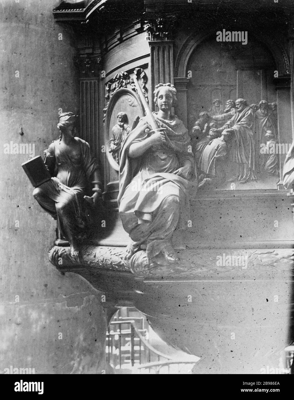 UFFICIO DEL TURISMO DI SAINT-ETIENNE-DU-MONT Chaire (détail) à Saint-Etienne-du-Monts. Parigi (arrondissement di Vème). Photographie d'Eugène Atget (1857-1927). Parigi, musée Carnavalet. Foto Stock