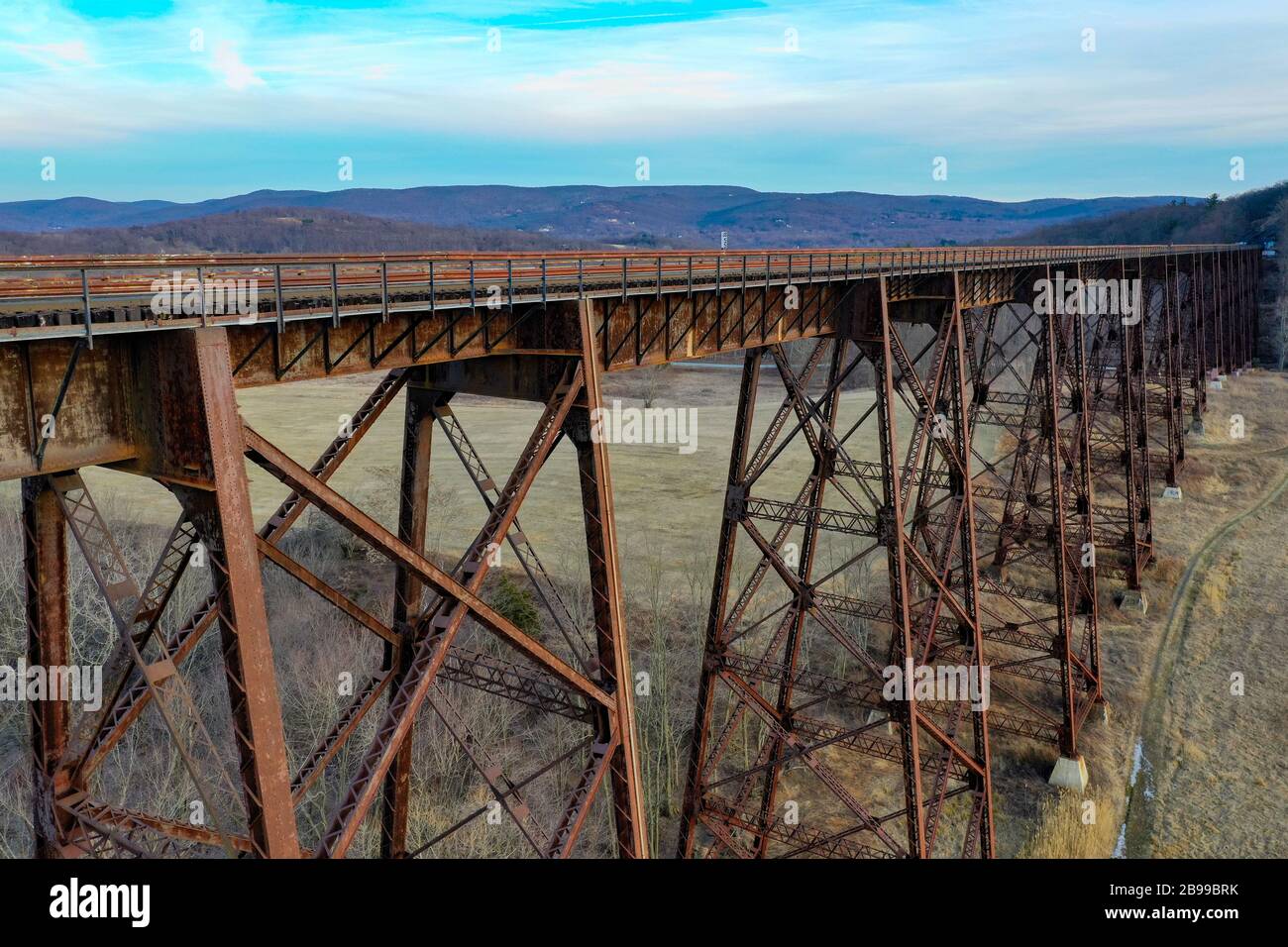 Moodna Viadotto Trestle. Il Moodna Viadotto è un trespolo ferroviario di ferro che attraversa il torrente Moodna e la sua valle all'estremità nord del monte Schunemunk in Foto Stock