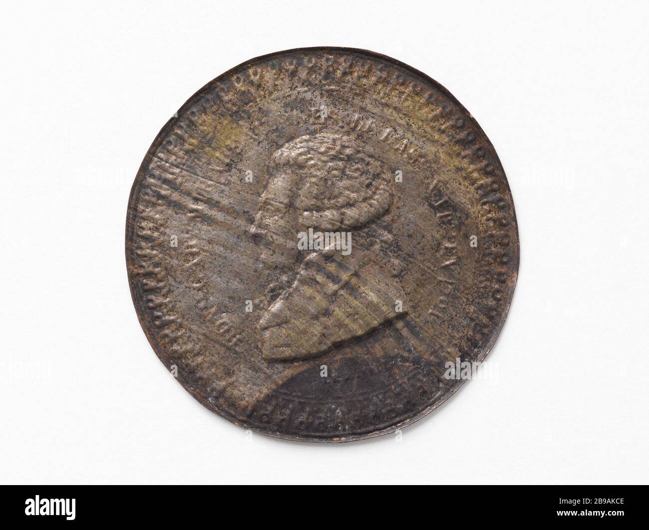 Onore Gabriel Riquetti, Conte Mirabeau (1749-1791), membro dell'Assemblea costituente (1789-1791) P.G. Lienard (1849-1900). Honoré-Gabriel Riquetti, comte de Mirabeau (1749-1791), député à l'Assemblée costitutante (1789-1791). Cuivre argenté repoussé. Parigi, musée Carnavalet. Foto Stock