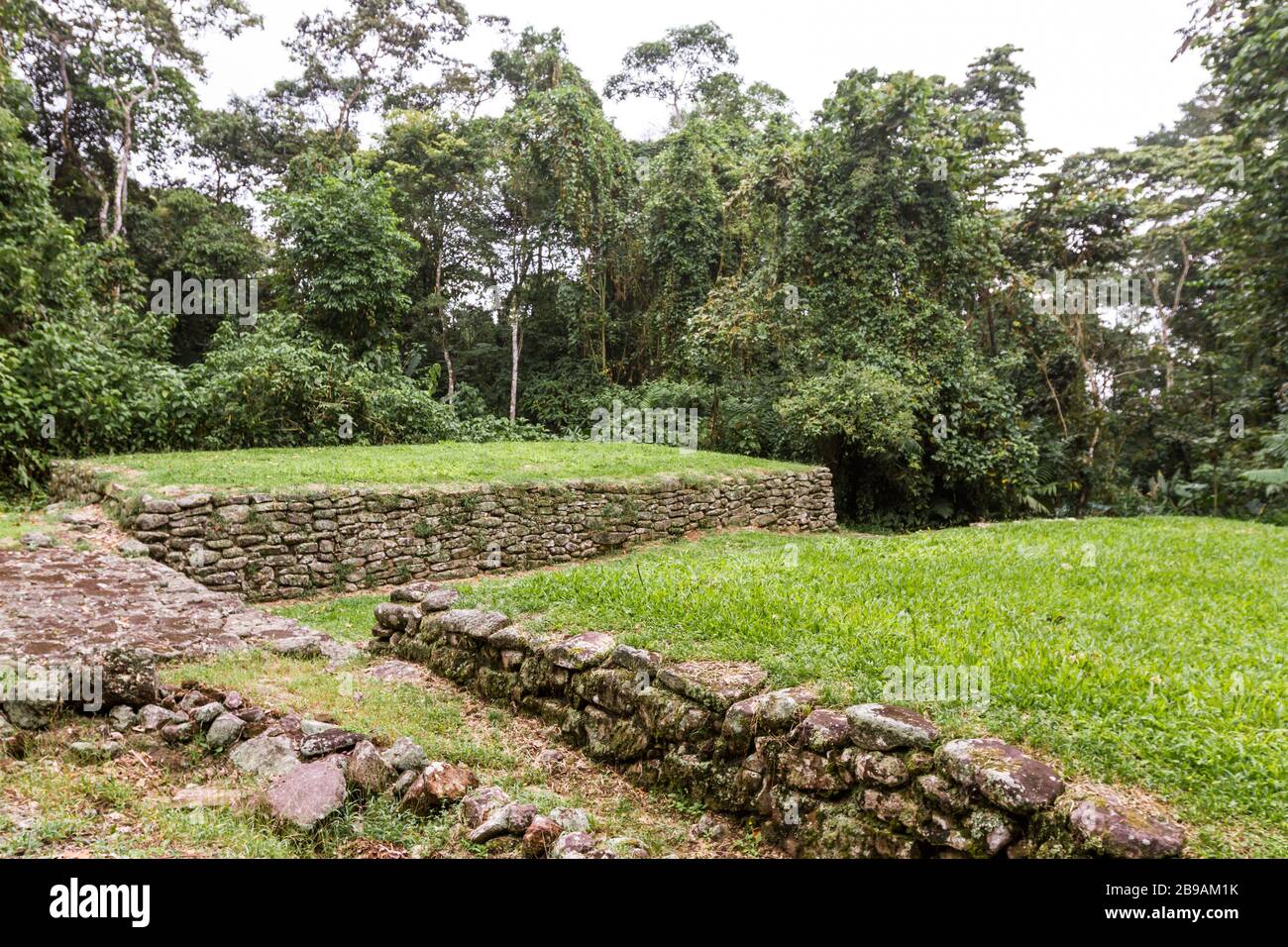 Rovine di un'antica civiltà che prosperò per oltre duemila anni nelle montagne del Costa Rica, lasciando dietro il lavoro di pietra mostrando k avanzato Foto Stock