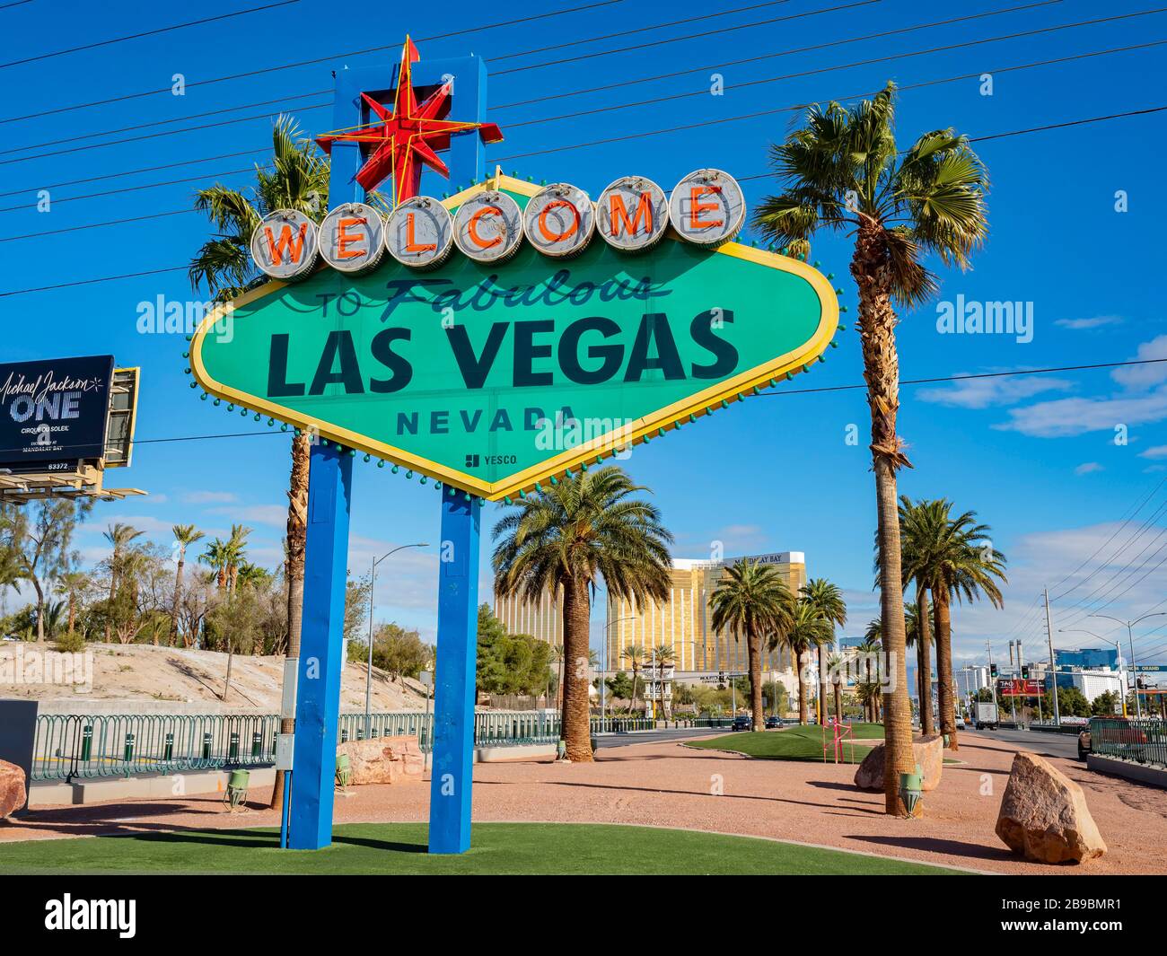 Las Vegas, 17 MARZO 2020 - la versione speciale del cartello Welcome to Fabulous Las Vegas per il giorno di San Patrizio Foto Stock