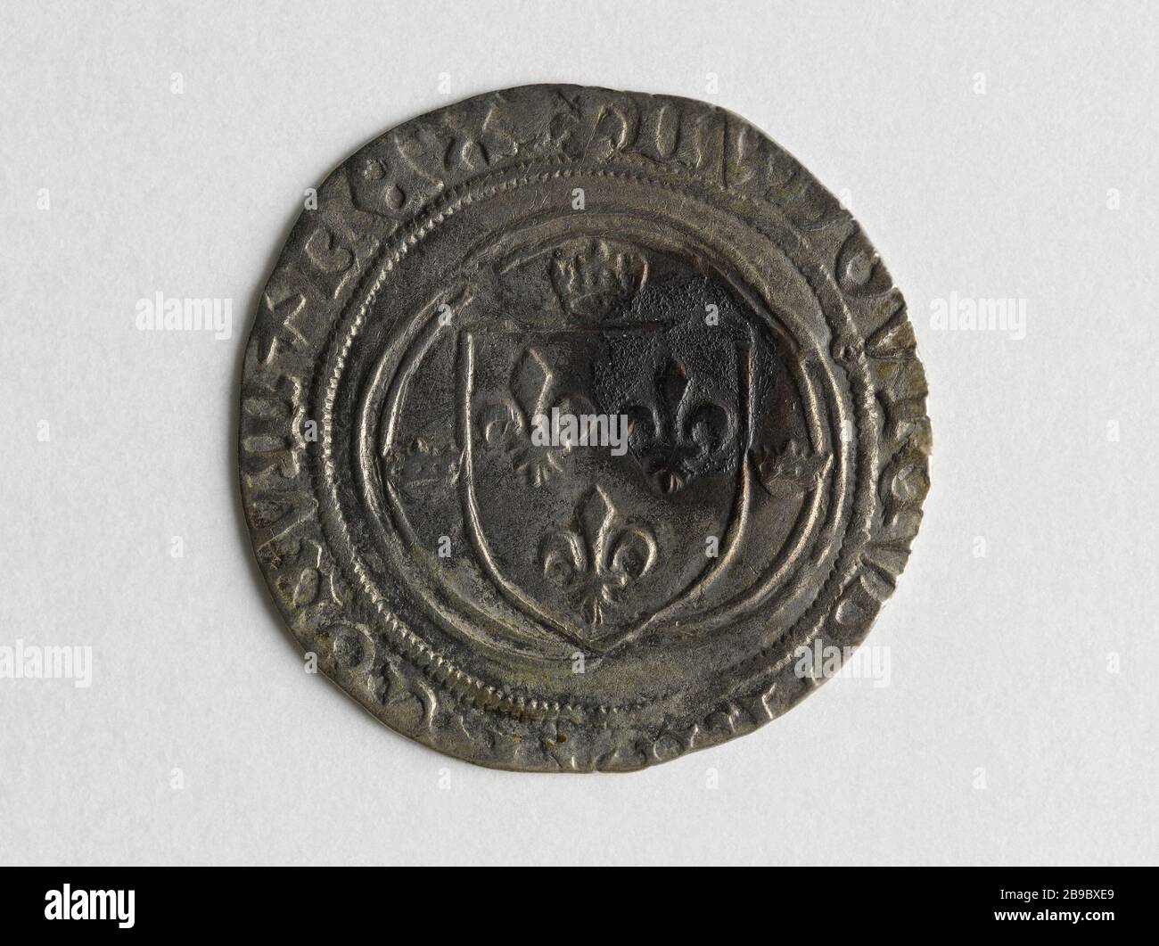 Grande bianco alla corona, o douzain argento Luigi XII, 1498 Anonyme. Grand blanc à la couronne, ou douzain en argent de Louis XII (1462-1515). Argent. 1498. Parigi, musée Carnavalet. Foto Stock