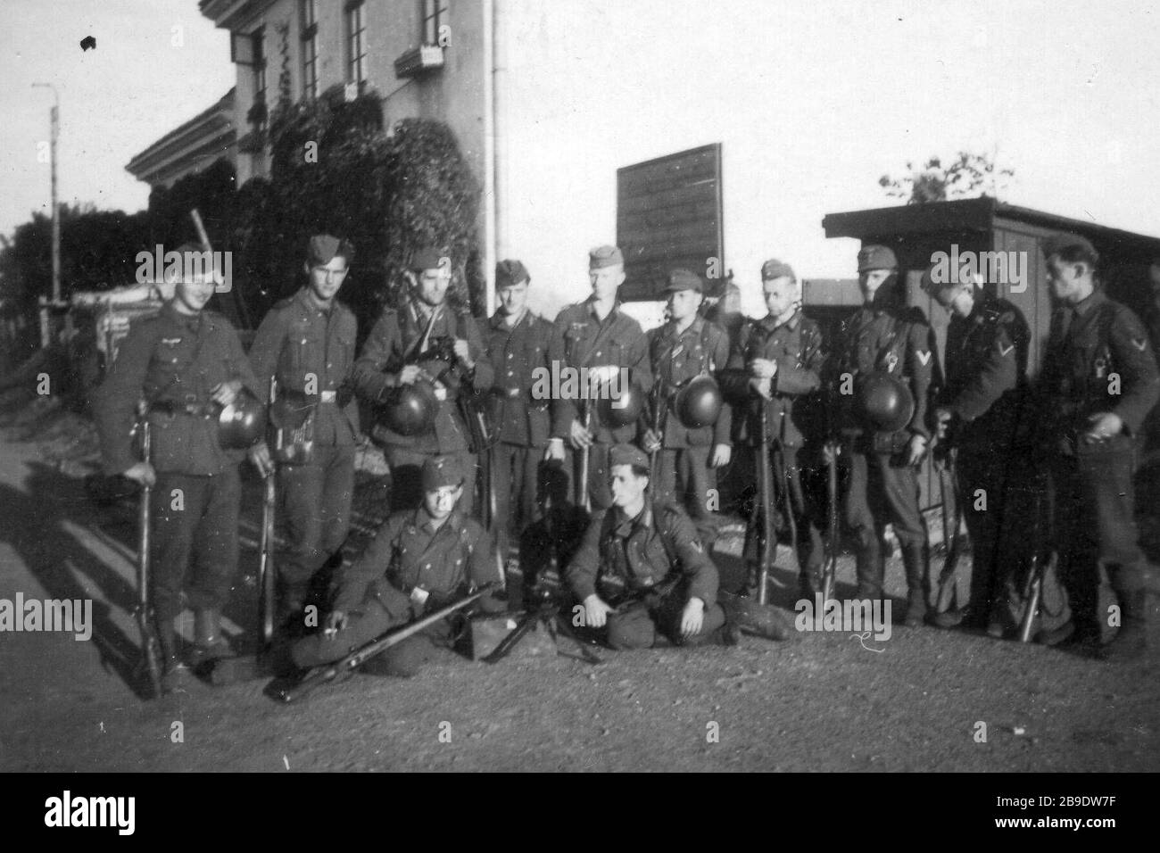 Gruppo di potenziali soldati dopo l'addestramento dell'esercito di base in una caserma di Monaco. [traduzione automatica] Foto Stock