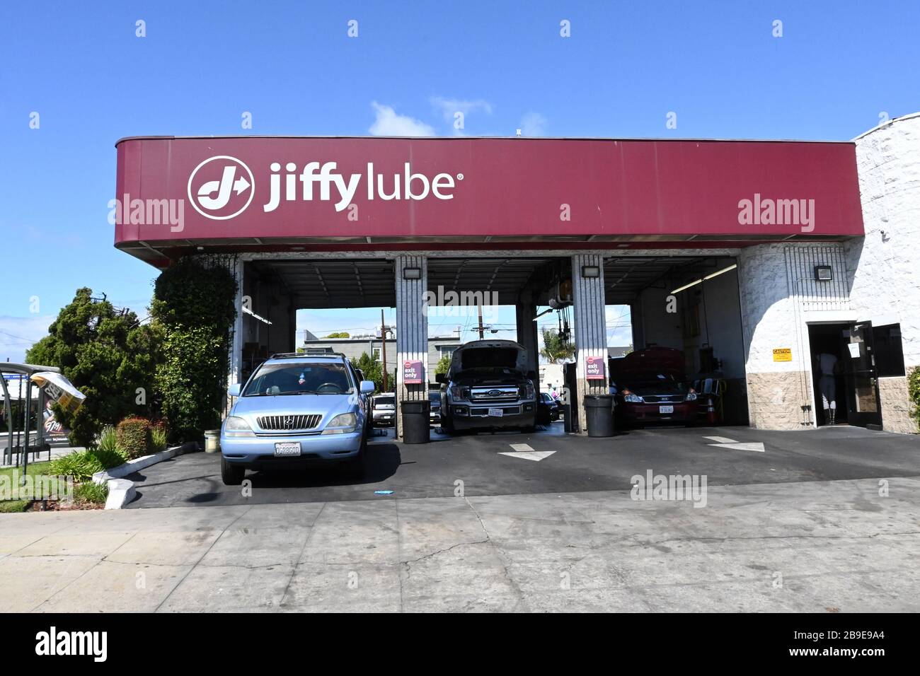 Vista generale del negozio di cambio olio per auto Jiffy Lube in mezzo al coronavirus COVID-19 Global pandemic, Lunedi, 23 marzo 2020, a Inglewood, California (Foto di IOS/Espa-Images) Foto Stock