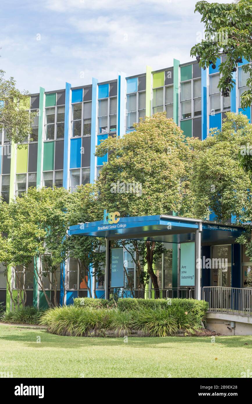 Bradfield Senior College nel campus di St Leonards TAFE è una scuola superiore per 11 anni e 12 studenti specializzati nelle industrie creative. Foto Stock