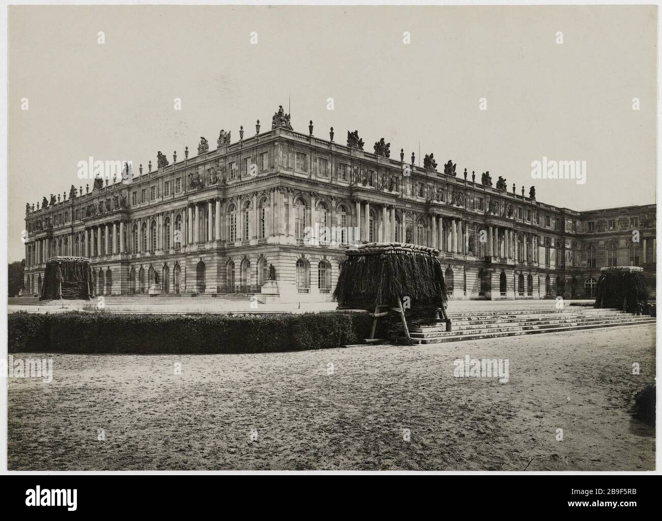La protezione dei monumenti di Parigi durante la guerra mondiale Versailles la Protection des Monuments de Paris pendant la Première guerre mondiale, château de Versailles (Yvelines). Fotografie di Godefroy Ménanteau (?-?), 1914-1918. Parigi, musée Carnavalet. Foto Stock