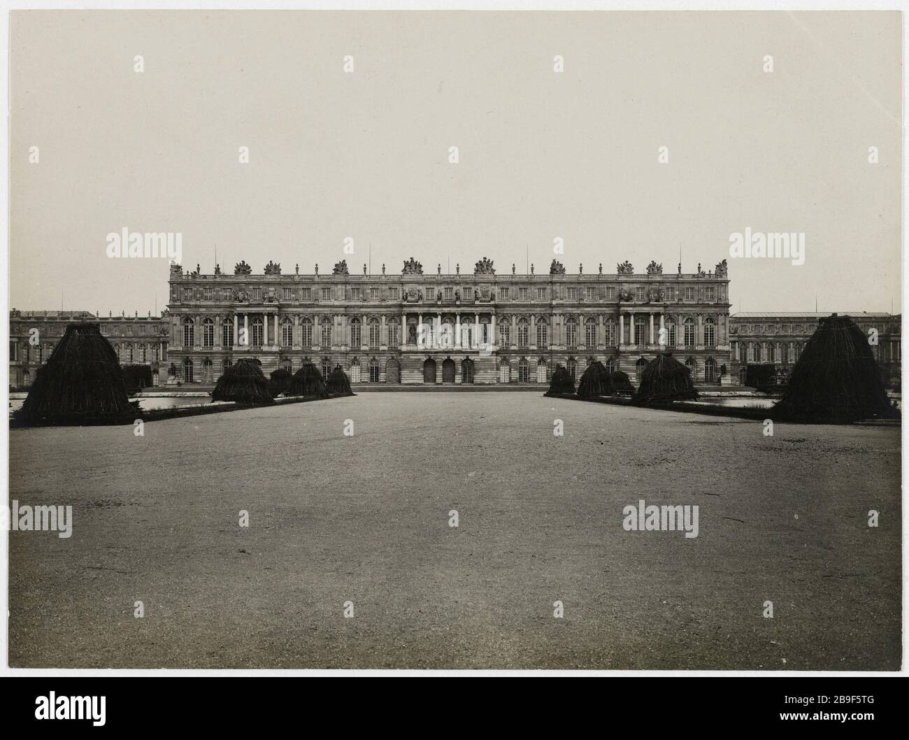 La protezione dei monumenti di Parigi durante la guerra, Versailles la Protection des Monuments de Paris pendant la guerre. Château de Versailles (Yvelines), 1914-1918. Fotografie de Godefroy Ménanteau . Parigi, musée Carnavalet. Foto Stock