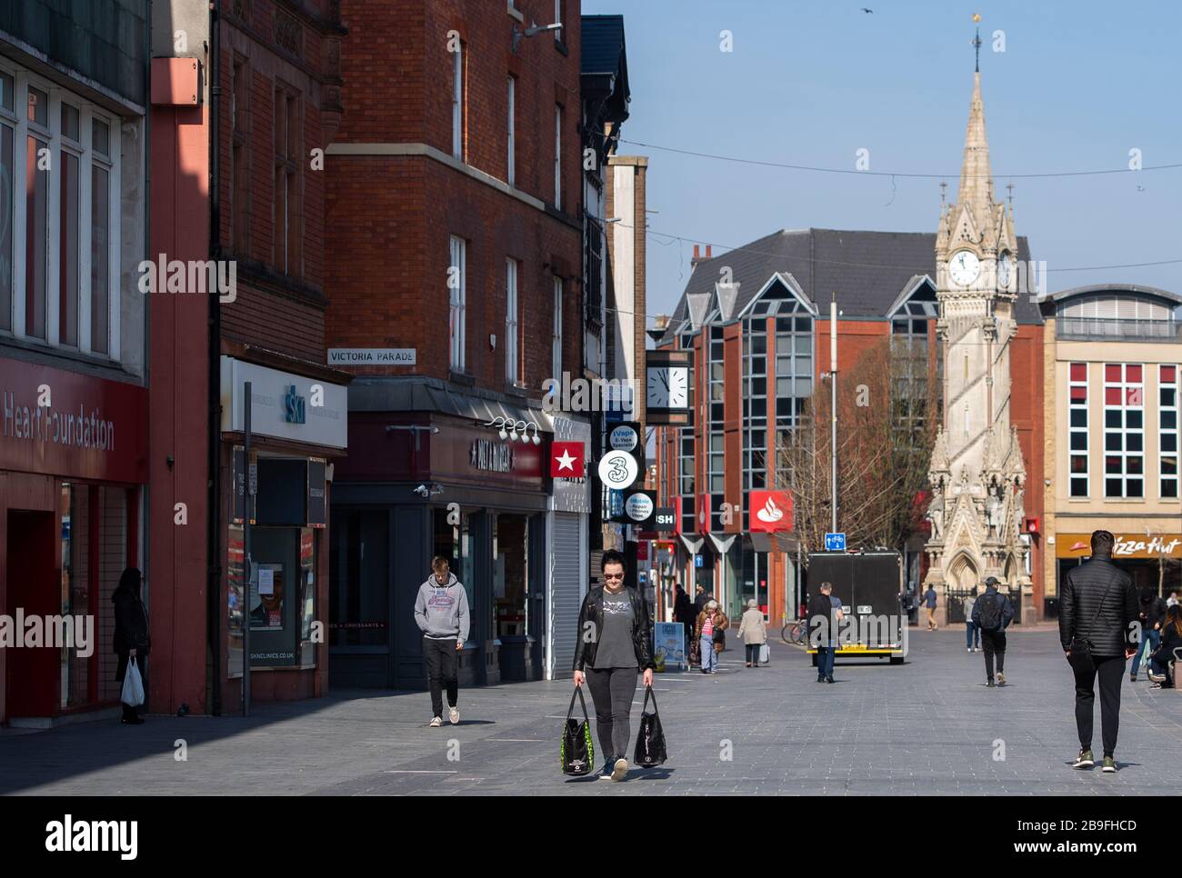 Gallowtree Gate a Leicester, il giorno dopo che il primo ministro Boris Johnson ha messo il Regno Unito in una situazione di blocco per contribuire a frenare la diffusione del coronavirus. Foto Stock