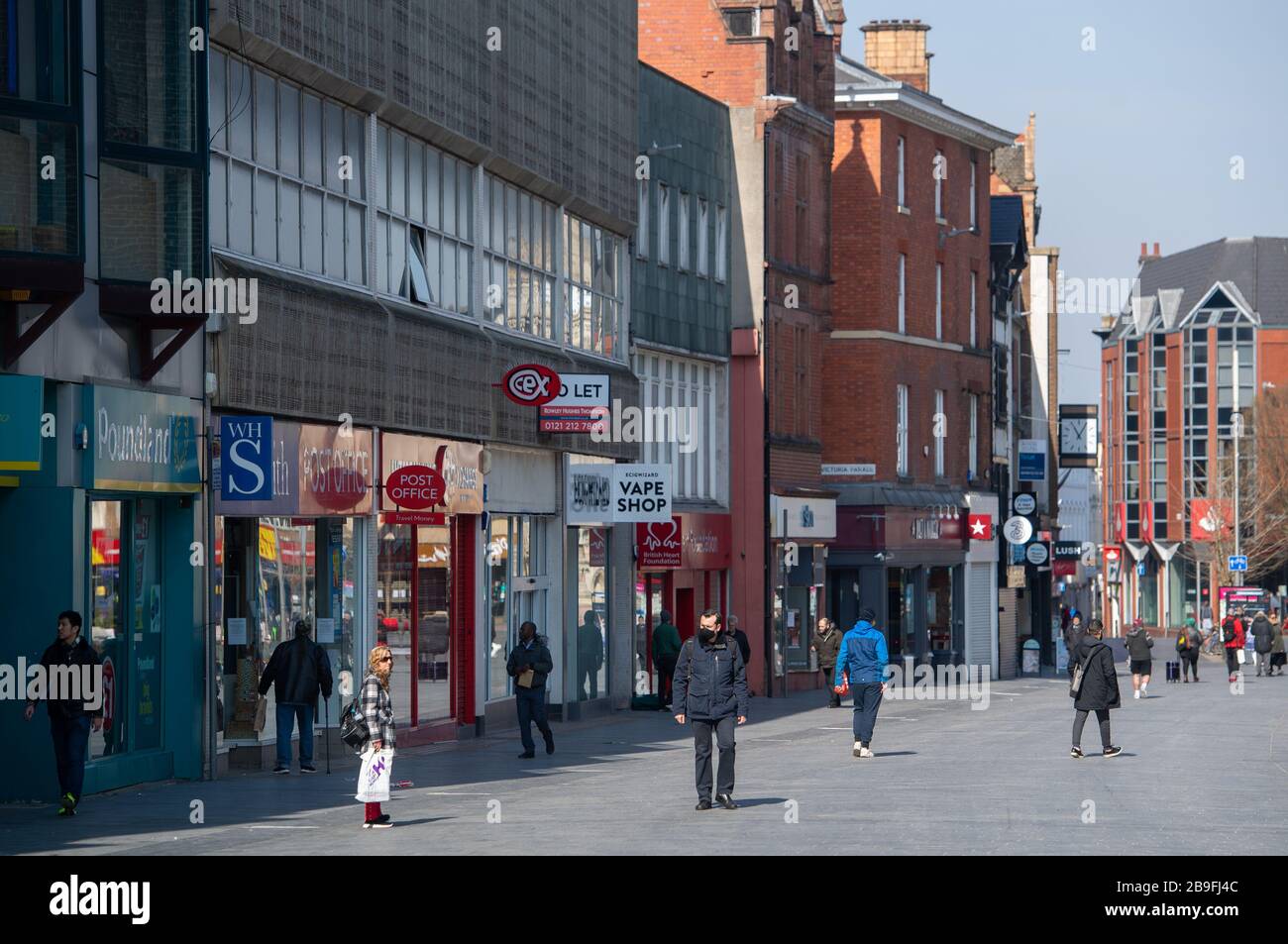 Gallowtree Gate a Leicester, il giorno dopo che il primo ministro Boris Johnson ha messo il Regno Unito in una situazione di blocco per contribuire a frenare la diffusione del coronavirus. Foto Stock