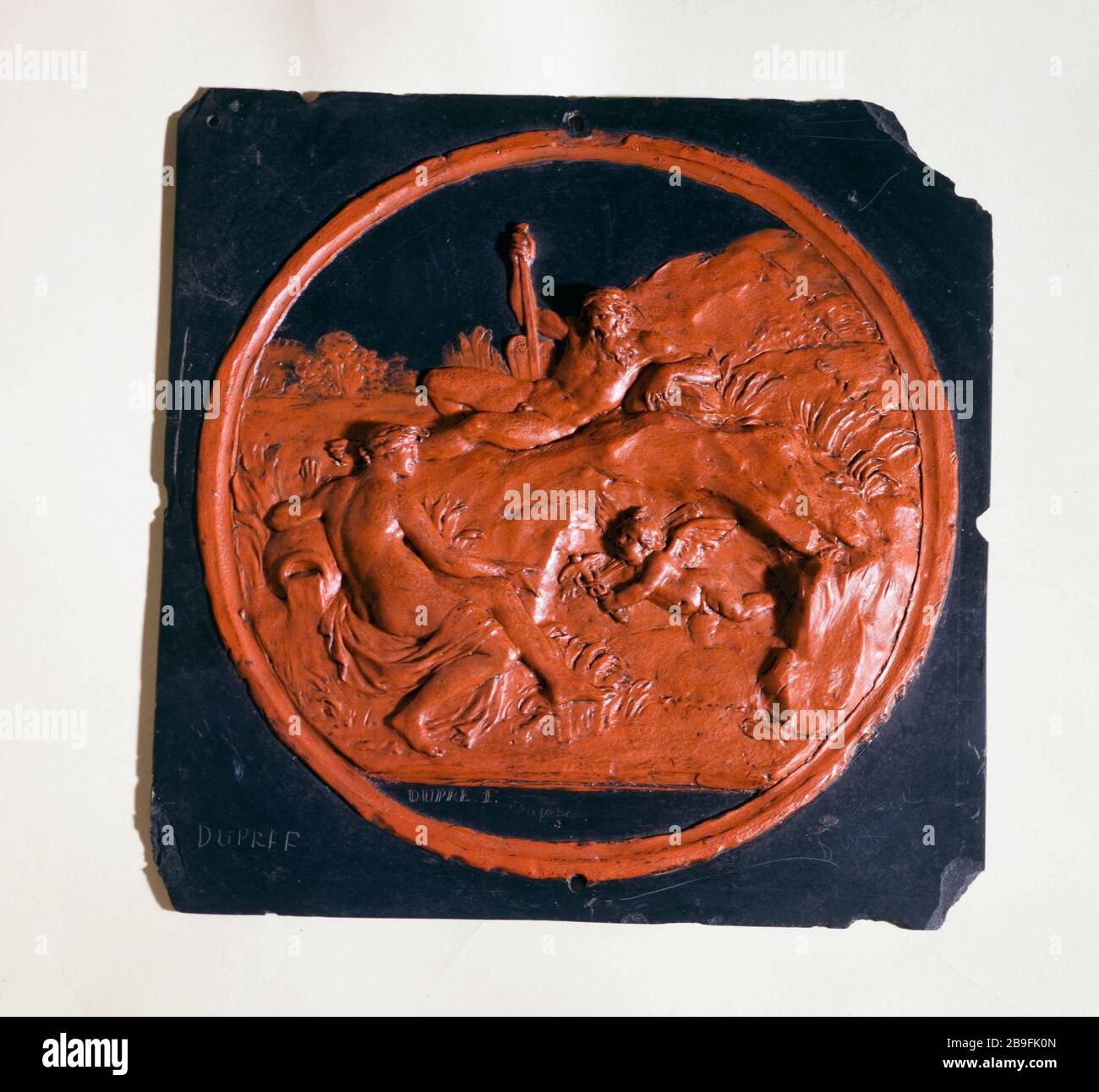CANALE Piccardia. PROGETTO MEDAGLIA Augustin Dupré (1748-1833). Canal de Picardie (1785). Maquette du revers : Jonction souterraine de l'Escaut à la Somme. Médaillon (scultura). Cire rouge sur ardoise, 1785. Parigi, musée Carnavalet. Foto Stock