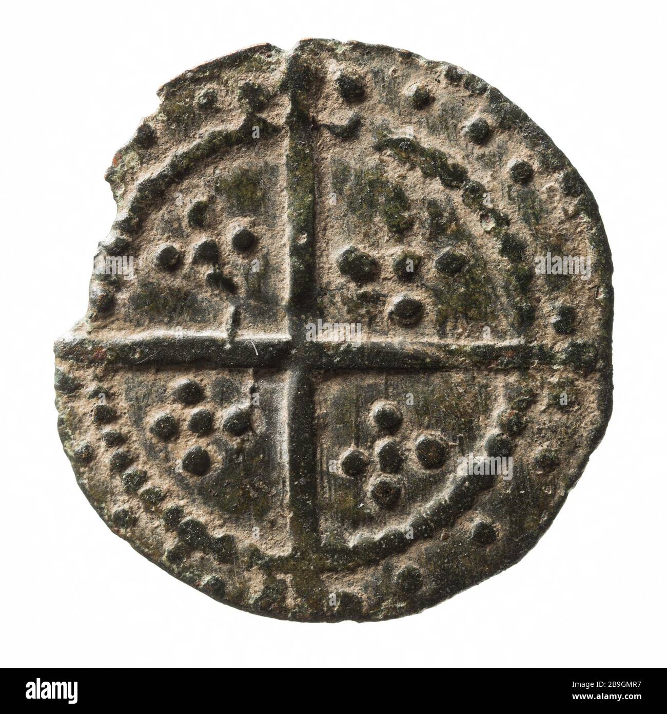 Token del conto con Anonyme cross, tardo-mediale. 'Jeton de compte avec croix, Bas Moyen âge'. Cuivre. 1375-1425. Parigi, musée Carnavalet. Foto Stock