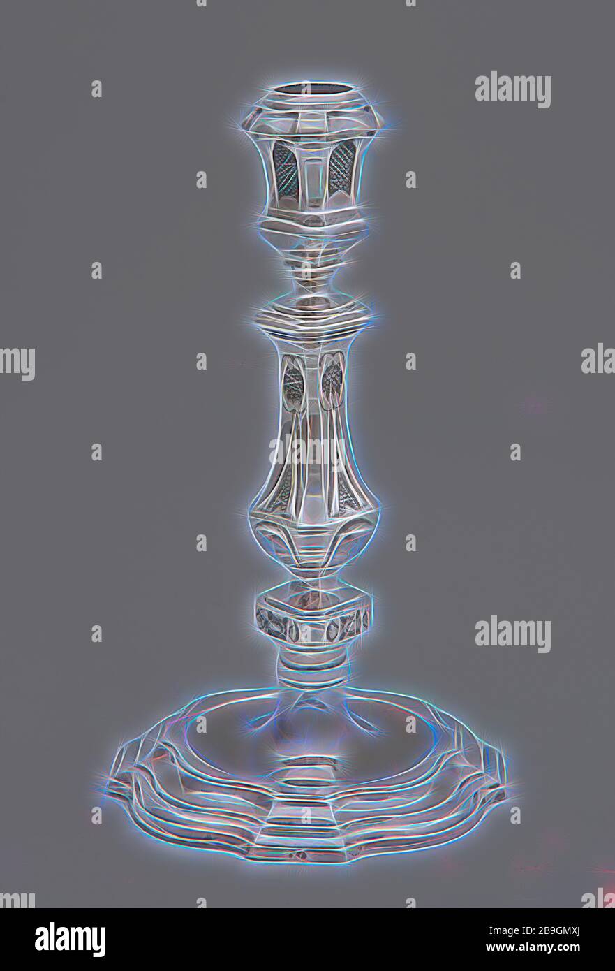 Argentiere: Bartholomeus van der Tooren, argento Candelabro Candelabro Candelabro strumento di illuminazione argento, fuse quattro facciate base con angoli arrotondati composto balaustra a forma di tronco cavo il candelabro si ripete la forma base del piede. base: profilo ascendente dello stelo bordi: rosette motivi a foglia e pannelli squamosa candelabro: smerlata i pannelli di fondo del piede la parte esterna (inciso) illuminazione Foto Stock