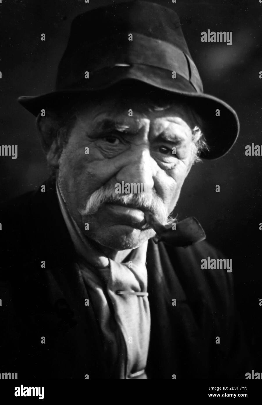 Una fotografia di Sam Thompson di Old Rusty, un droghere Lunesdale, all'inizio del 1900 Foto Stock