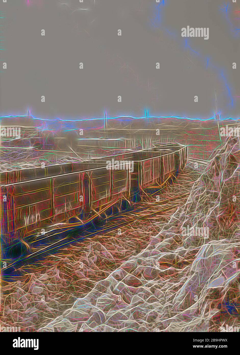 Vista posteriore del treno militare la curvatura intorno a via vicino alla tomba di giudici, 1918, vista del treno sul binario, vicino alla tomba di giudici? 1918, Gerusalemme, Israele Foto Stock