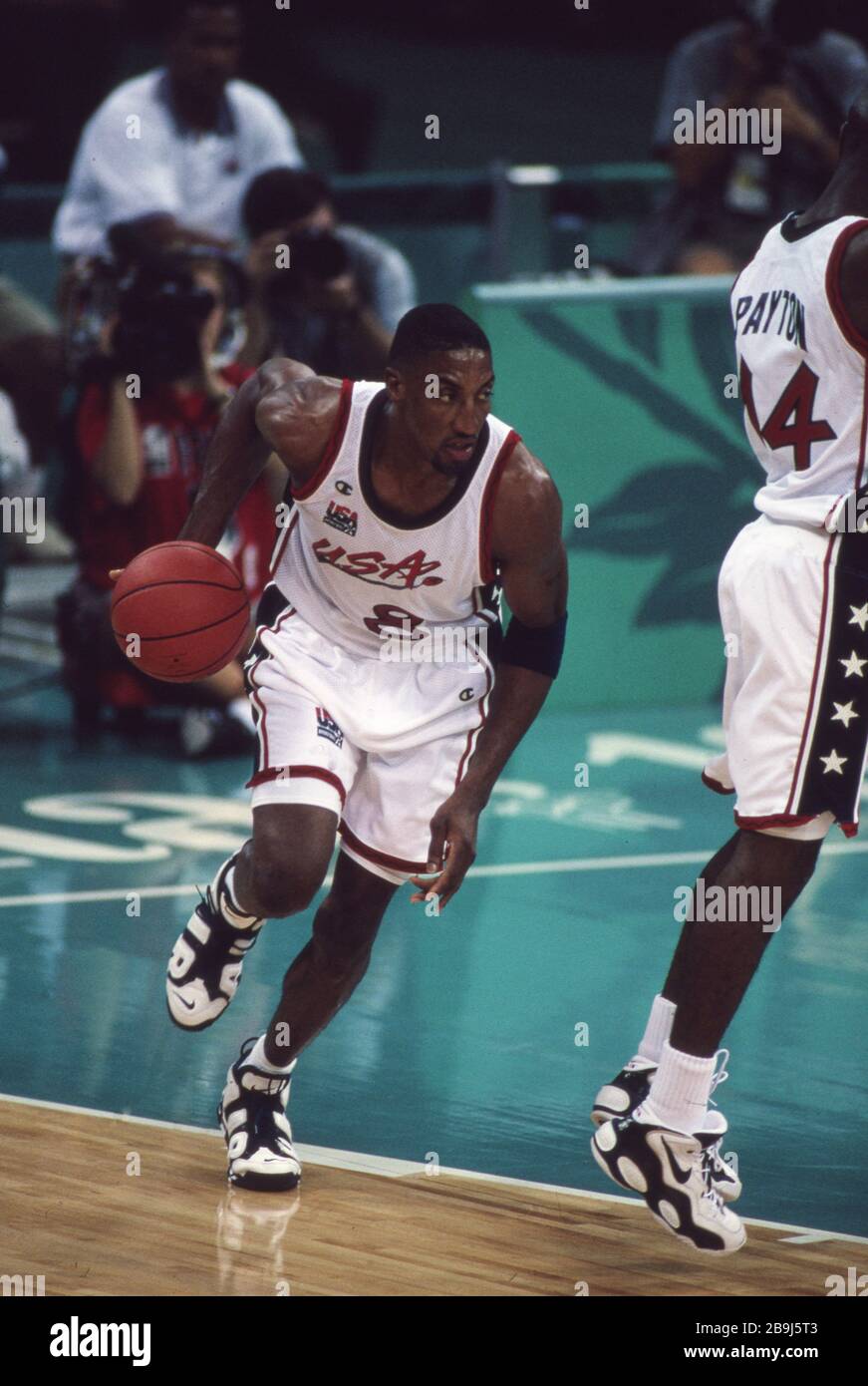 Primo: 22 luglio 1996 Sport, basket, uomini, Olimpiadi maschili, Olimpiadi estive, Atlanta, 96, 1996, vecchie immagini, USA vince la medaglia d'oro USA - Argentina 96:68 Scottie Pippen, figura intera, 6x campione NBA | uso in tutto il mondo Foto Stock