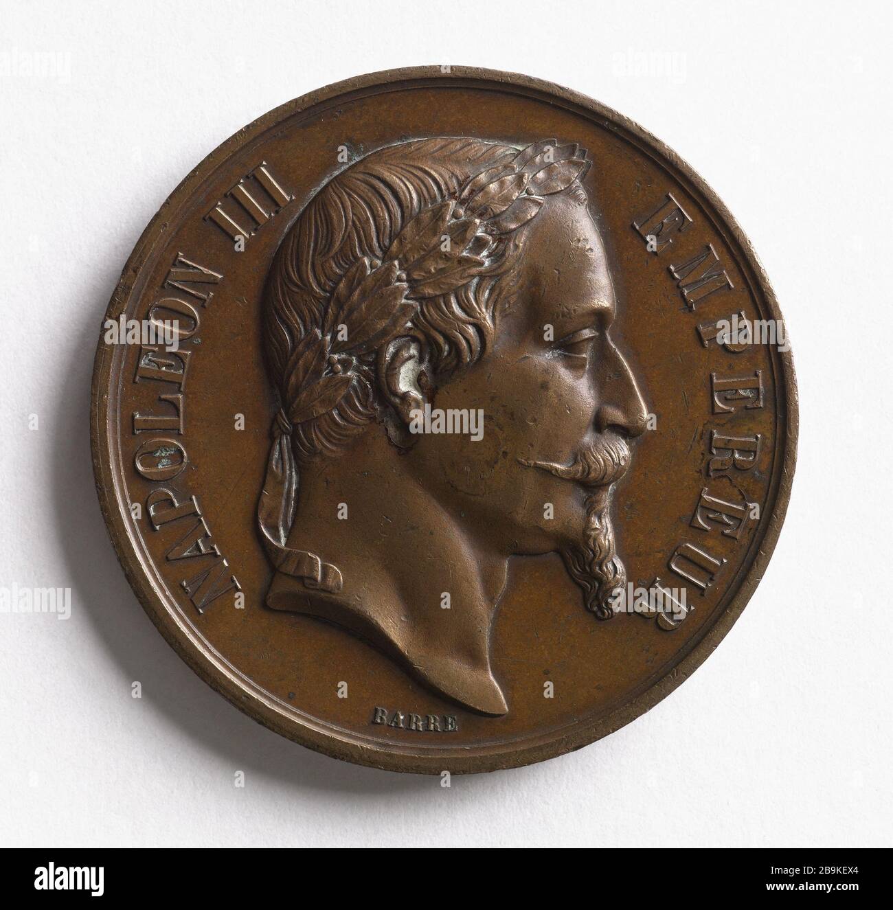 Armonia del terzo corridore-medaglia e composizione del Conservatorio di Musica e Declamazione attribuita al sig. Rass terzo reggimento di artiglieria piedi 1864 Albert-Désiré Barré (1818-1878). Troisième médaille accesssit d'harmonie et de composition du Conservatoire de musique et de déclamation attribuée à M. Rass du 3e régiment d'artillerie à pieds. Cuivre, 1864. Parigi, musée Carnavalet. Foto Stock