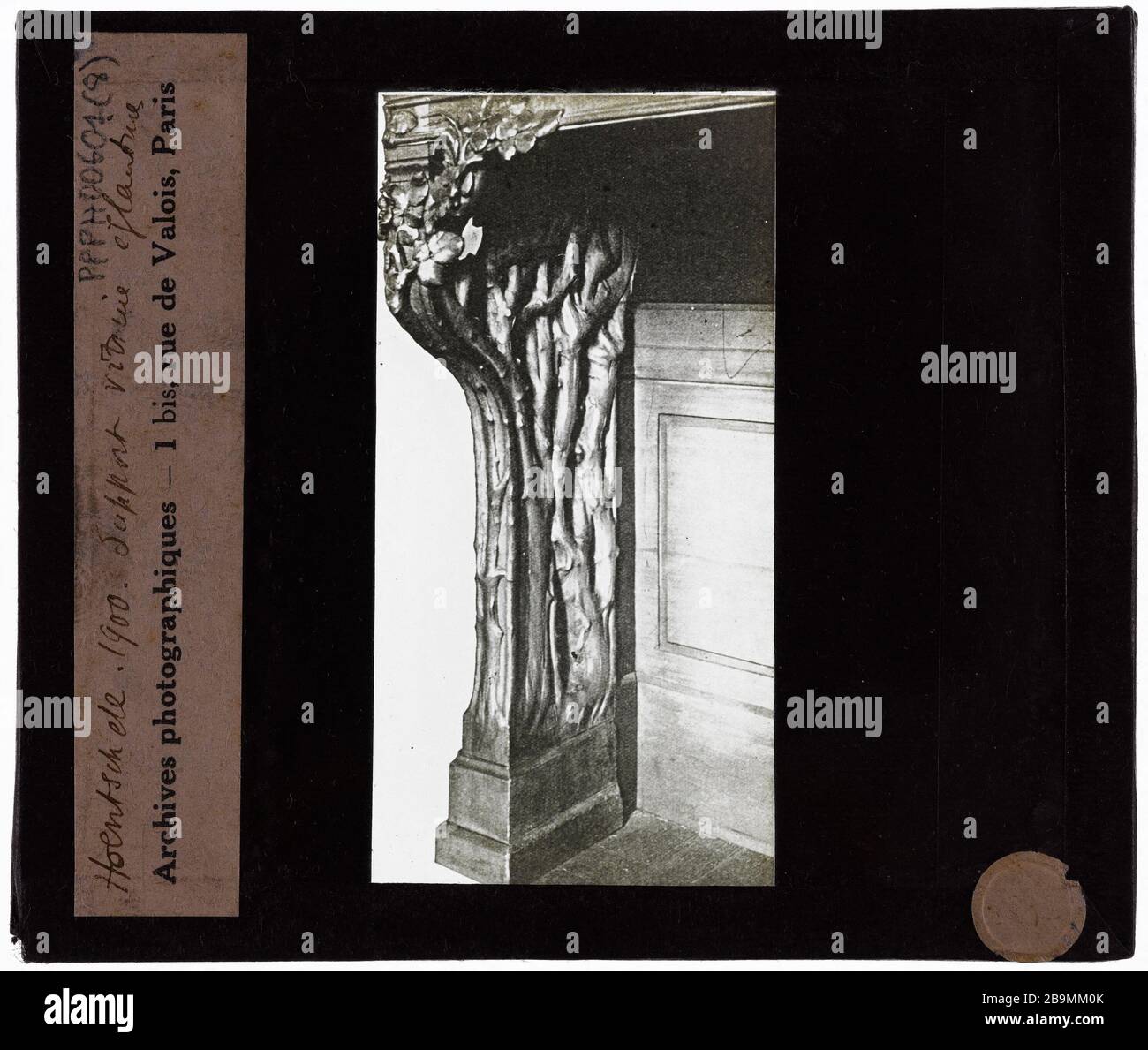 Mobile. Vetrina supporto 'Eglantine Mobilier. Sostenere il vitrine 'Eglantine. Fotografie di Jacques-Ernest Bulloz (1858-1942), 1900-1930. Musée des Beaux-Arts de la Ville de Paris, Petit Palais. Foto Stock