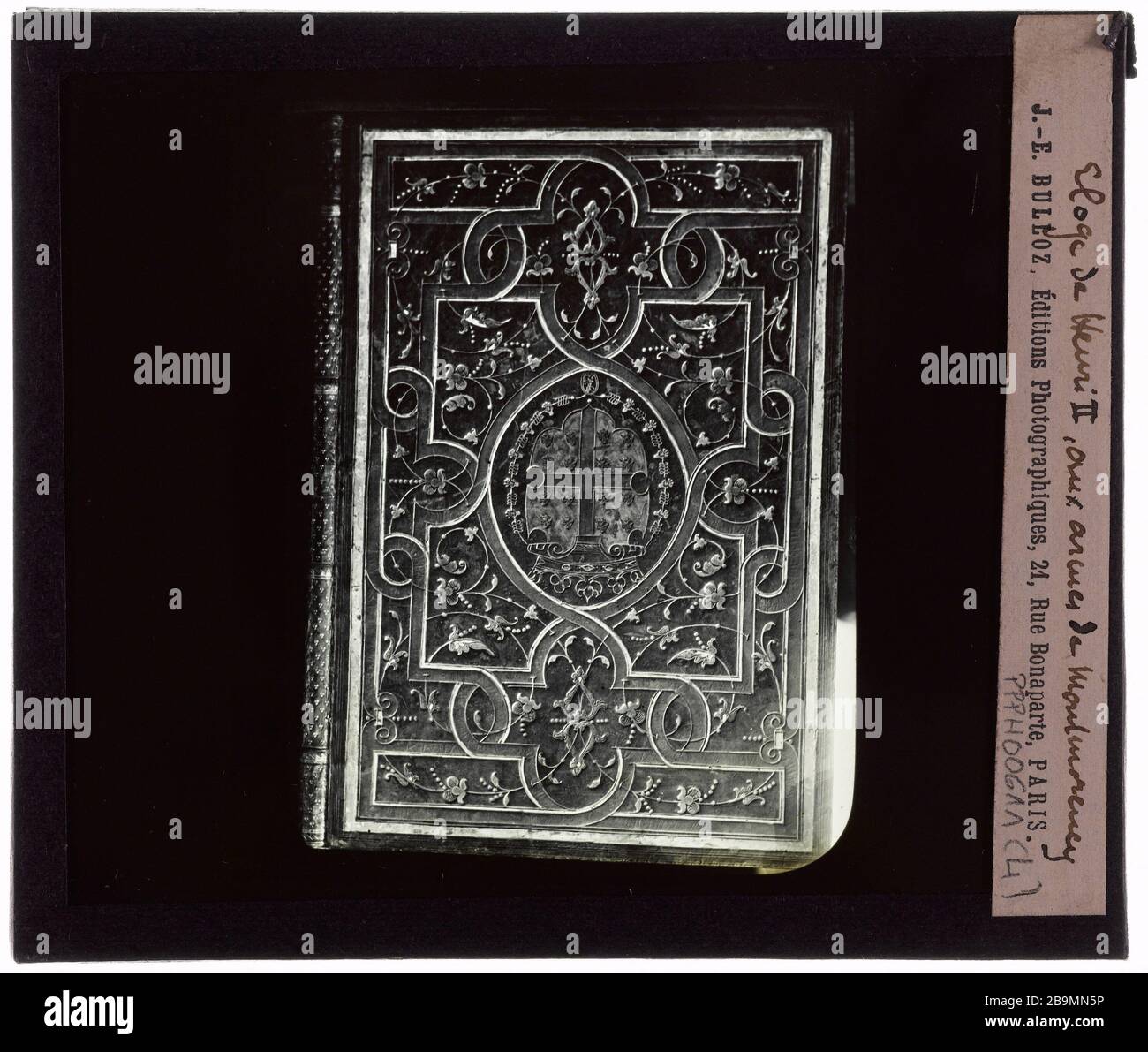 Raccoglitori. In lode di Enrico II Reliures. "Eloge de Henri II". Plaque de Projection noir et blanc. 1900-1930. Fotografie di Jacques-Ernest Bulloz (1858-1942). Musée des Beaux-Arts de la Ville de Paris, Petit Palais. Foto Stock