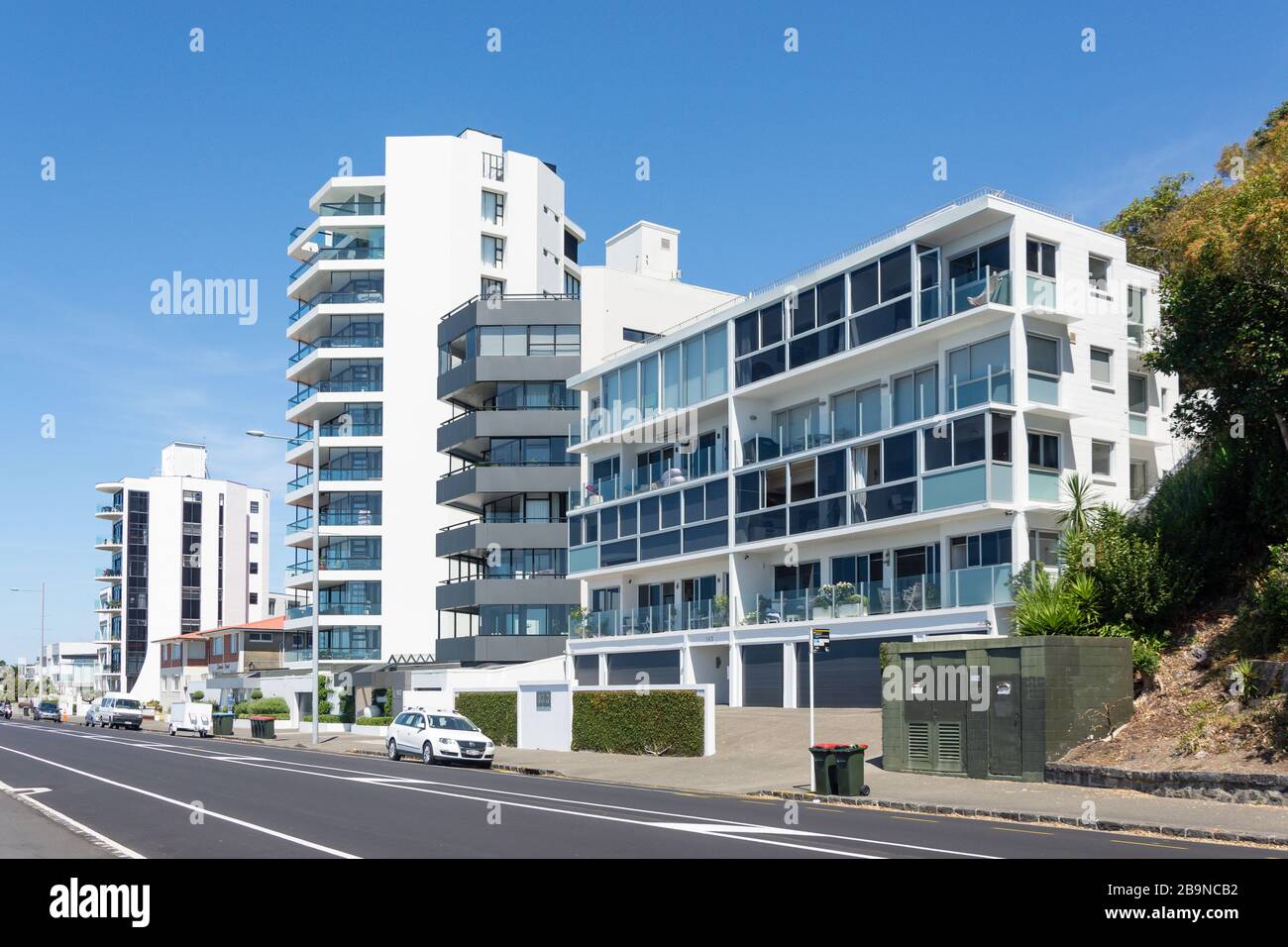 Moderni edifici di appartamenti, Tamaki Drive, Kohimarama, Auckland, Nuova Zelanda Foto Stock