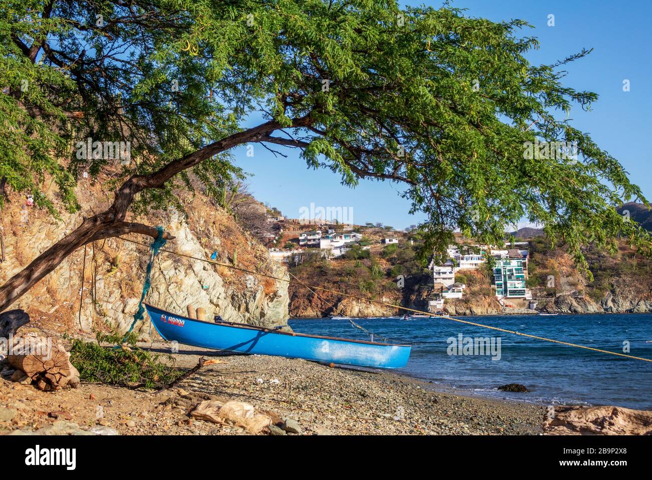 Taganga-Santa-Marta-Colombia, 29. Febbraio 2020: Taganga è un villaggio di pescatori sulla costa caraibica nel nord della Colombia. Il posto è a nord di Santa Foto Stock