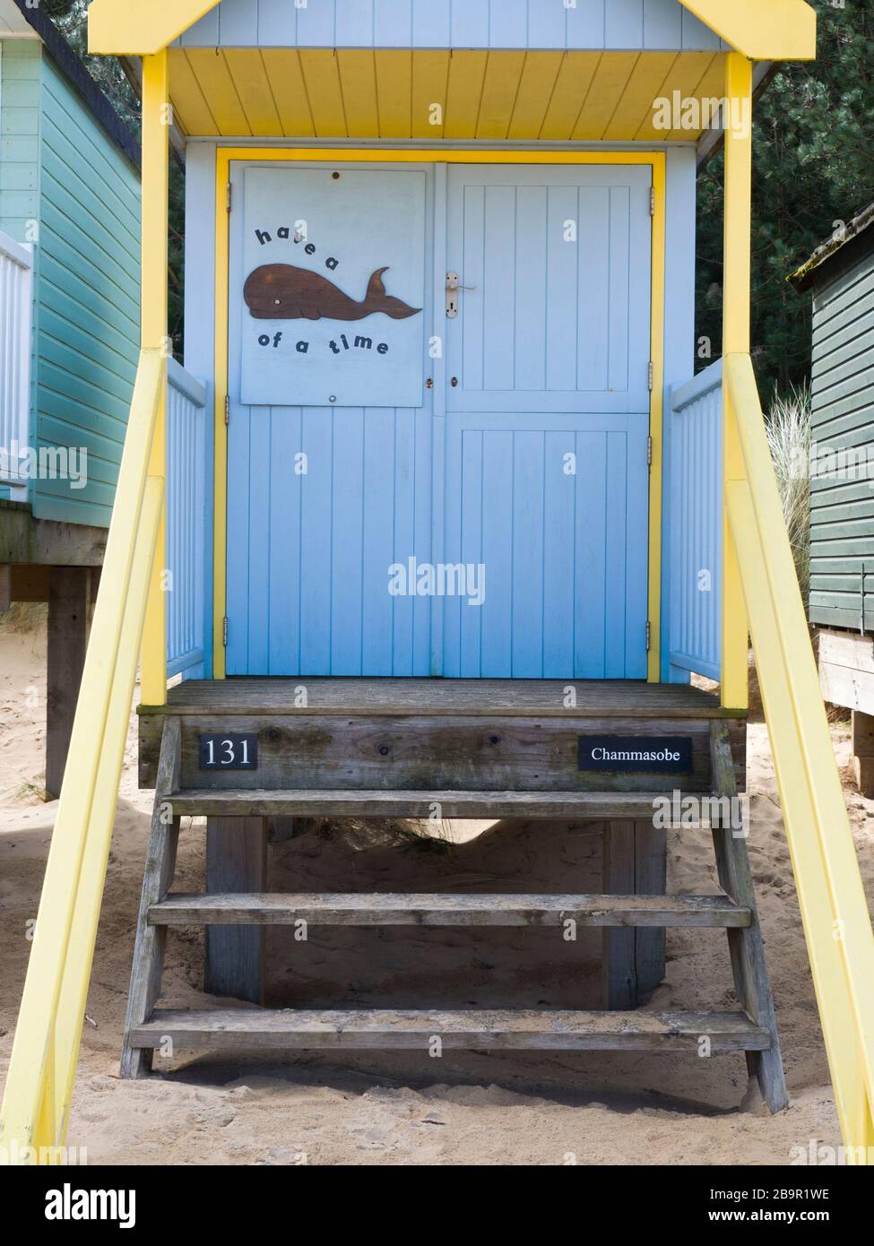 Avere una balena di un tempo, Beach Hut , Wells-next-the-Sea, Norfolk, Regno Unito Foto Stock