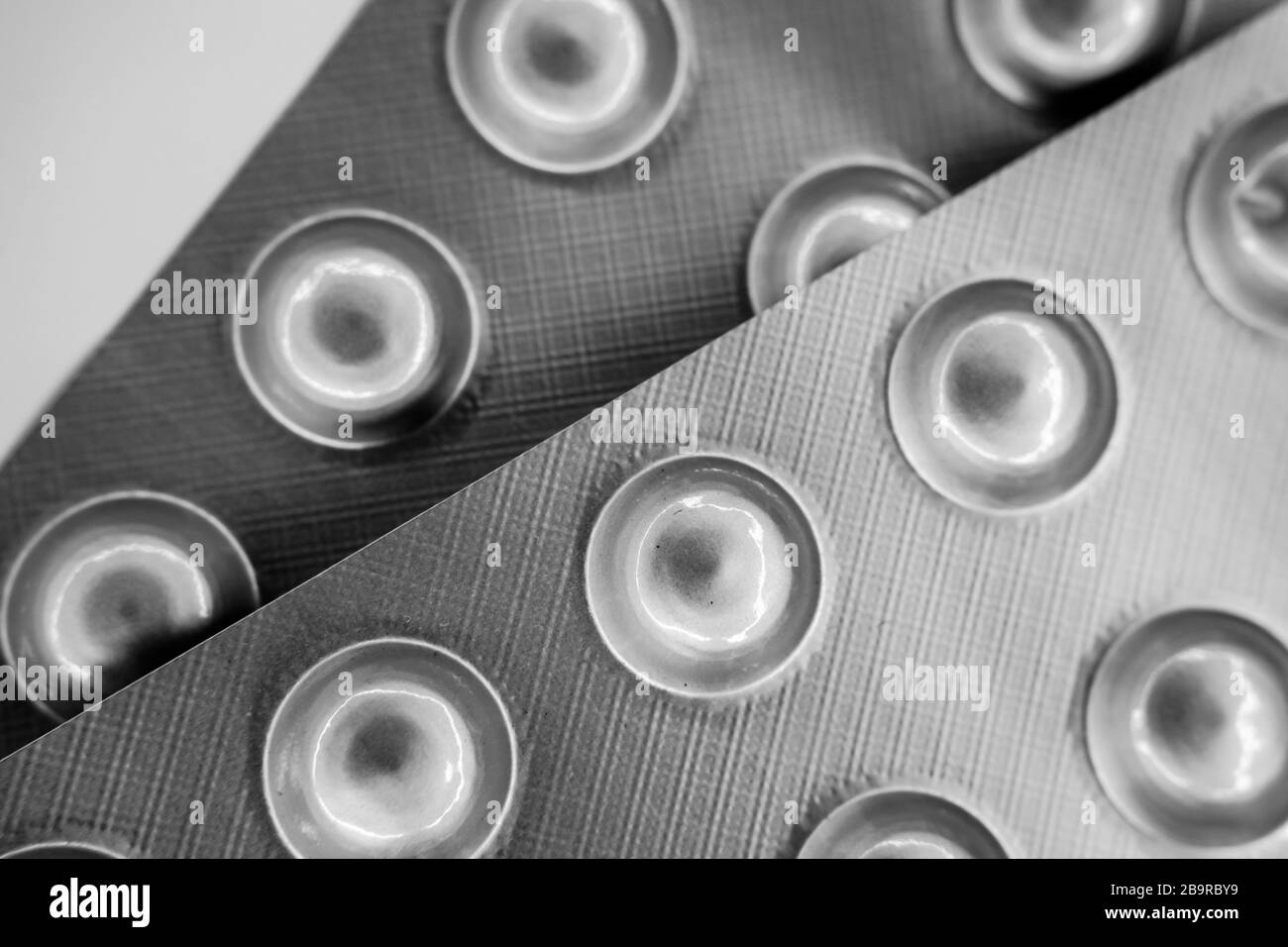 Pillole farmaceutiche in blister, vista ravvicinata Foto Stock