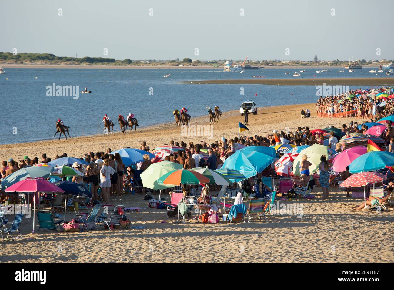 L'incontro annuale di agosto si tiene sulla spiaggia di Sanlucar de Barrameda, Cadice, Spagna. 3rd agosto 2017. Foto Stock
