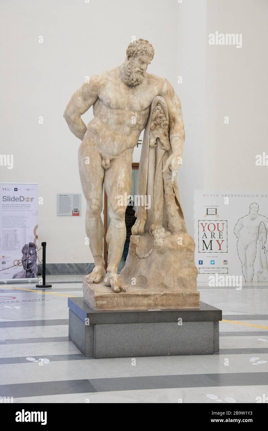 Herculese Farnese, Museo Archeologico Nazionale, Napoli, Italia Foto Stock