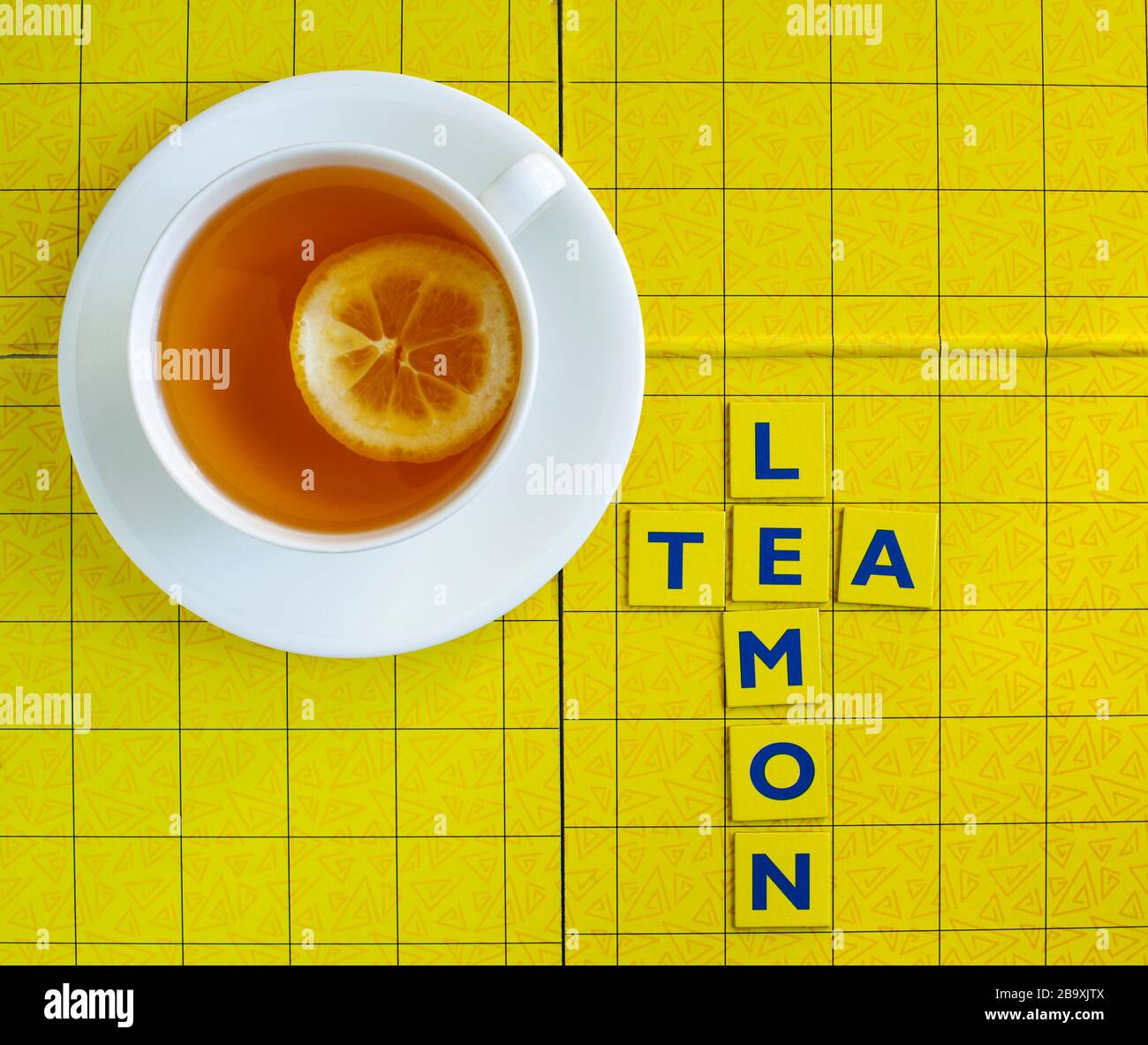 Tazza di tè al limone Foto Stock