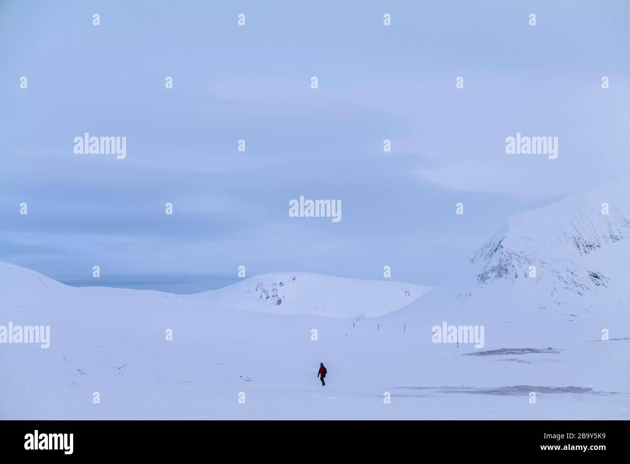 Paesaggio invernale minimalista, Storsteinen, Tromso, Norvegia Foto Stock