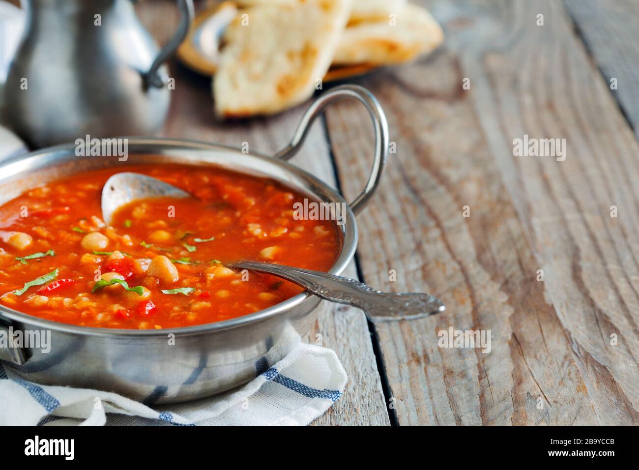 Marocchino con la zuppa di ceci Foto Stock