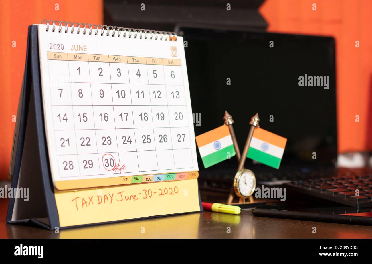 Giorno fiscale o scadenze per la presentazione della dichiarazione delle imposte sul reddito in india il 30 giugno contrassegnato come promemoria nel calendario Foto Stock